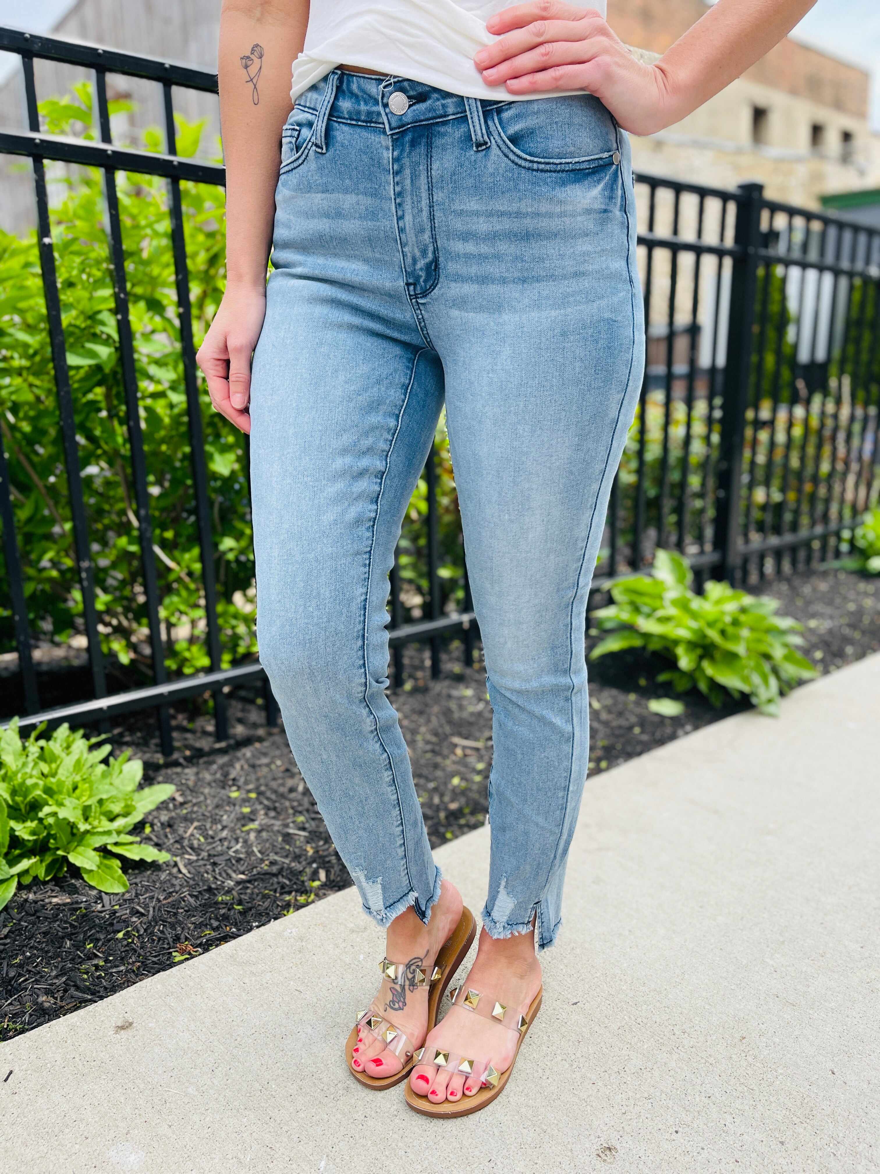 REG/CURVY Cool Kids Sustainable Cooling Relaxed Jeans