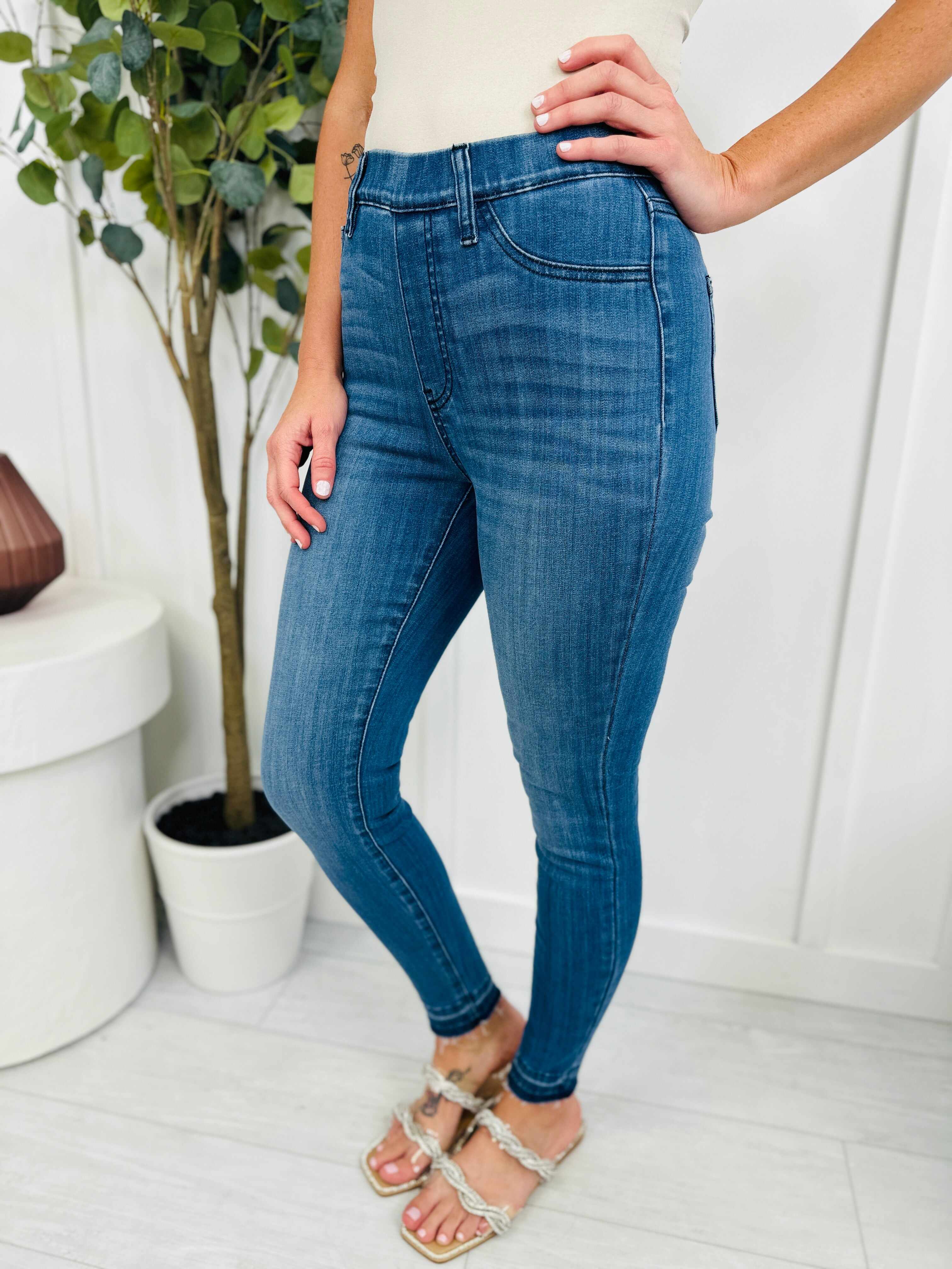 REG/CURVY All I Wanted Pull On Skinny Jeans