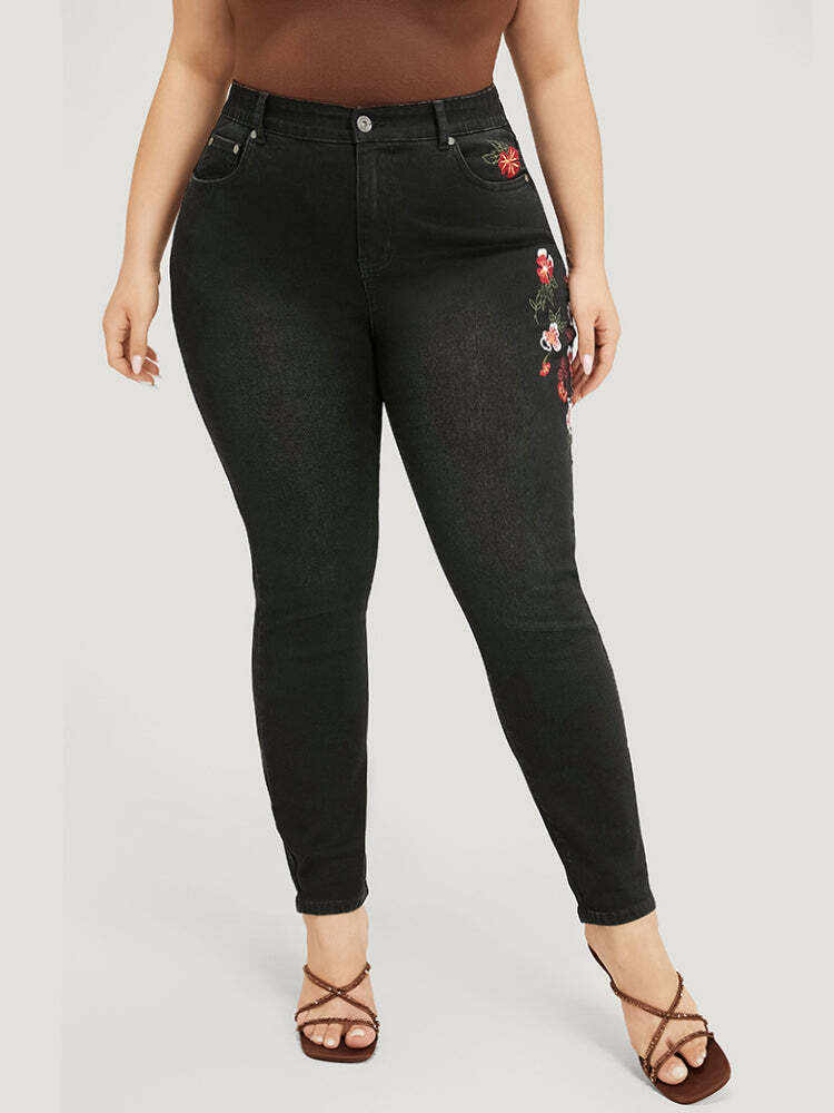 Very Stretchy High Rise Black Wash Floral Embroidered Jeans