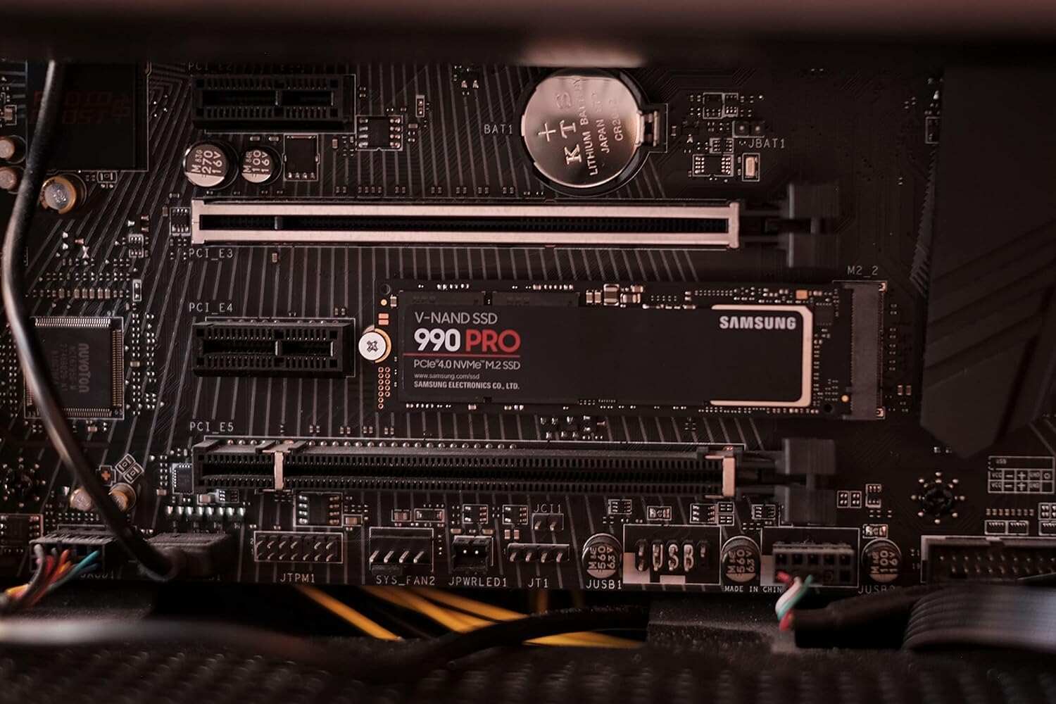SAMSUNG 990 PRO SSD 2TB PCIe 4.0 M.2 2280 Internal Solid State Hard Drive, Seq. Read Speeds Up to 7,450 MB/s for High End Computing, Gaming, and Heavy Duty Workstations, MZ-V9P2T0B/AM