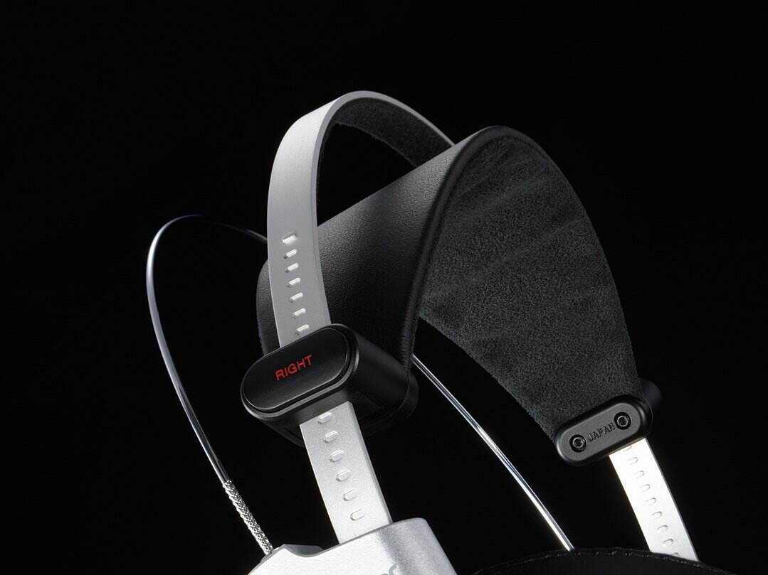 Pioneer Hi-Res Hand-Crafted Air Studios Monitor Reference Stereo Headphones, Black SE-MASTER1