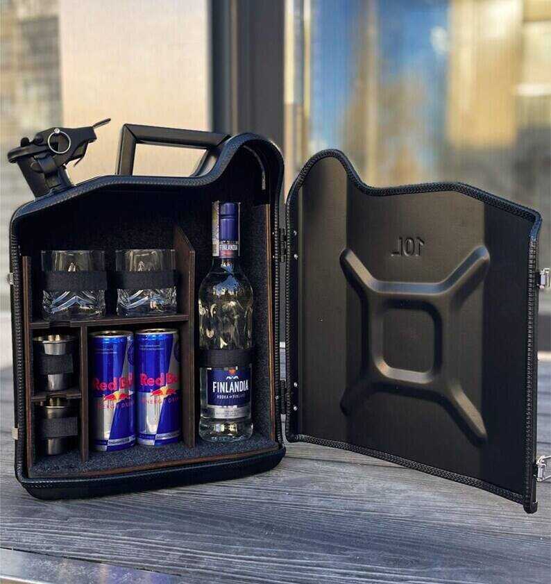 10 L Personal Jerry Can Mini Bar With Vodka Glasses and Illumination Inside, Custom Fuel Bar, Canister Mini Bar, Camping Bar, Home Bar Set