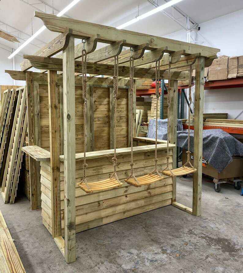 Yard Bars - The Swingford Bar by Taverns-To-Go (Various Sizes)