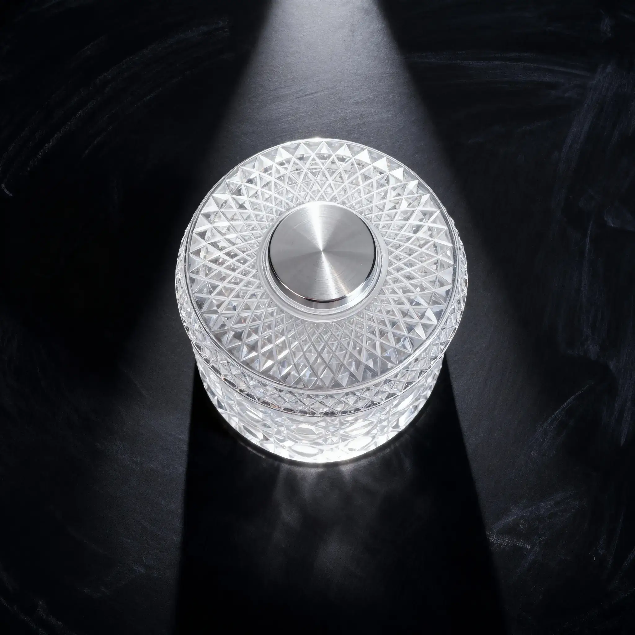 Luxury 360° Spinning Crystal Glass – Star-Cut Stress Relief Whiskey & Wine Glass, Elegant European Barware Gift，Rotating Glass Cup Spinning Glass Cup