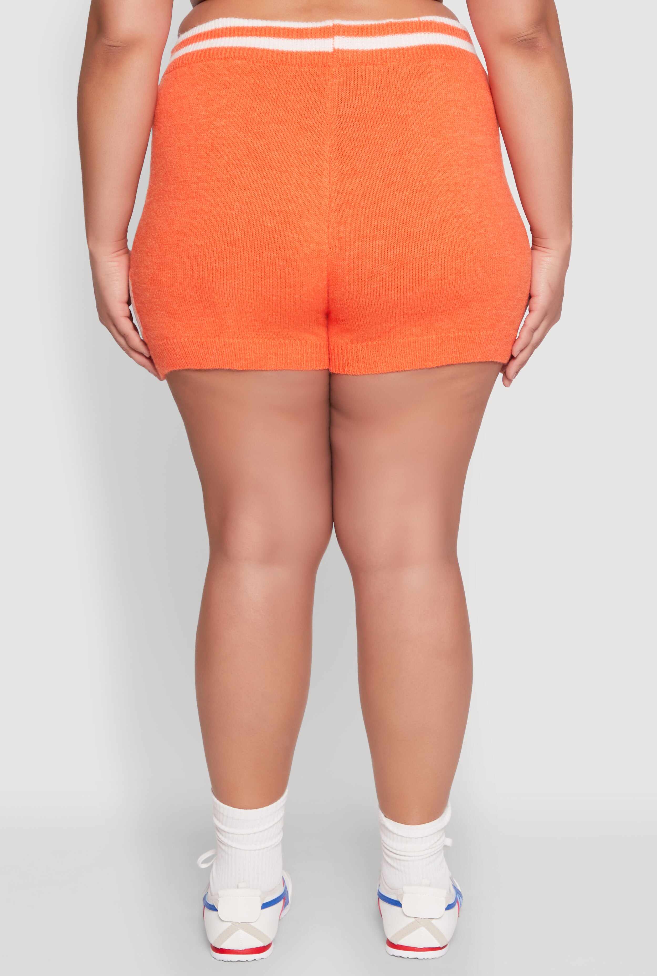 Plus Size Daisy 10 Graphic Varsity Stripe Shorts