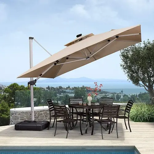 ☔Solar-powered LED parasol