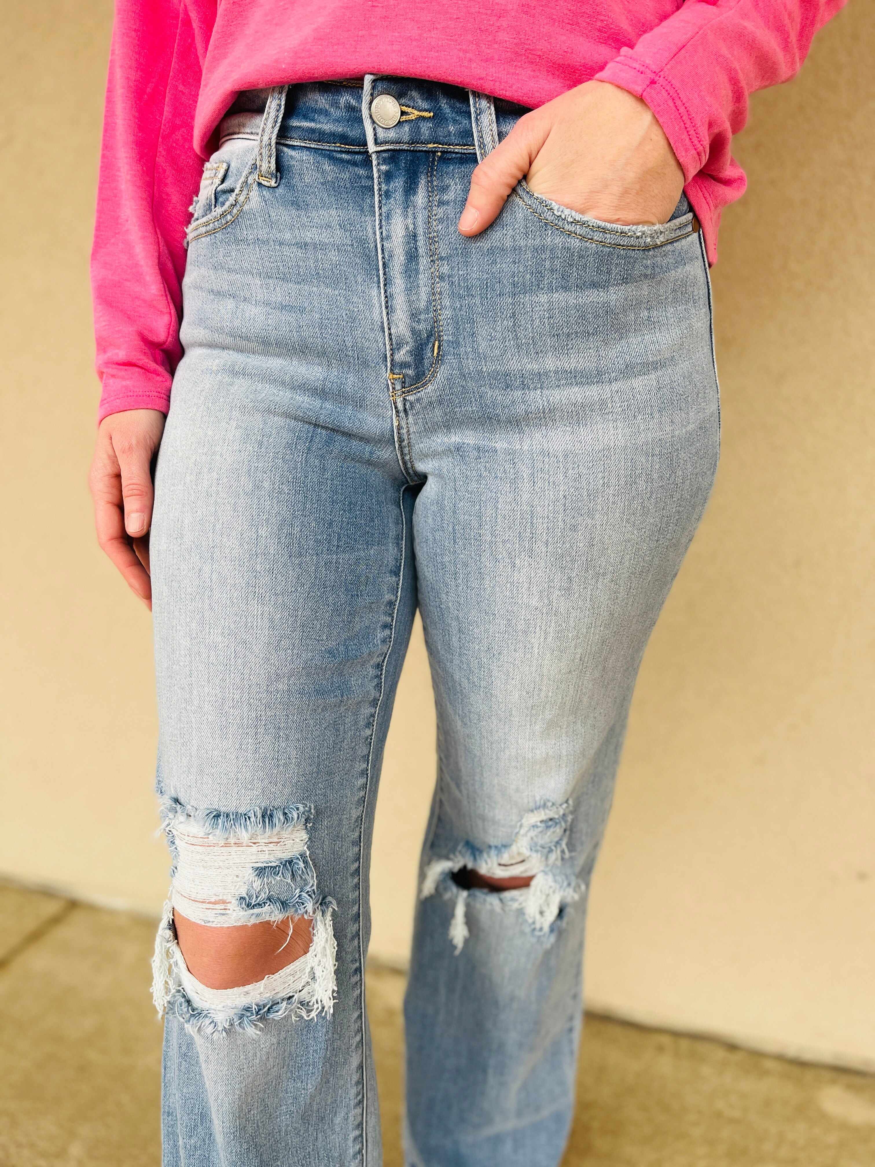PLUS/REG Straight Outta The 90's Jeans