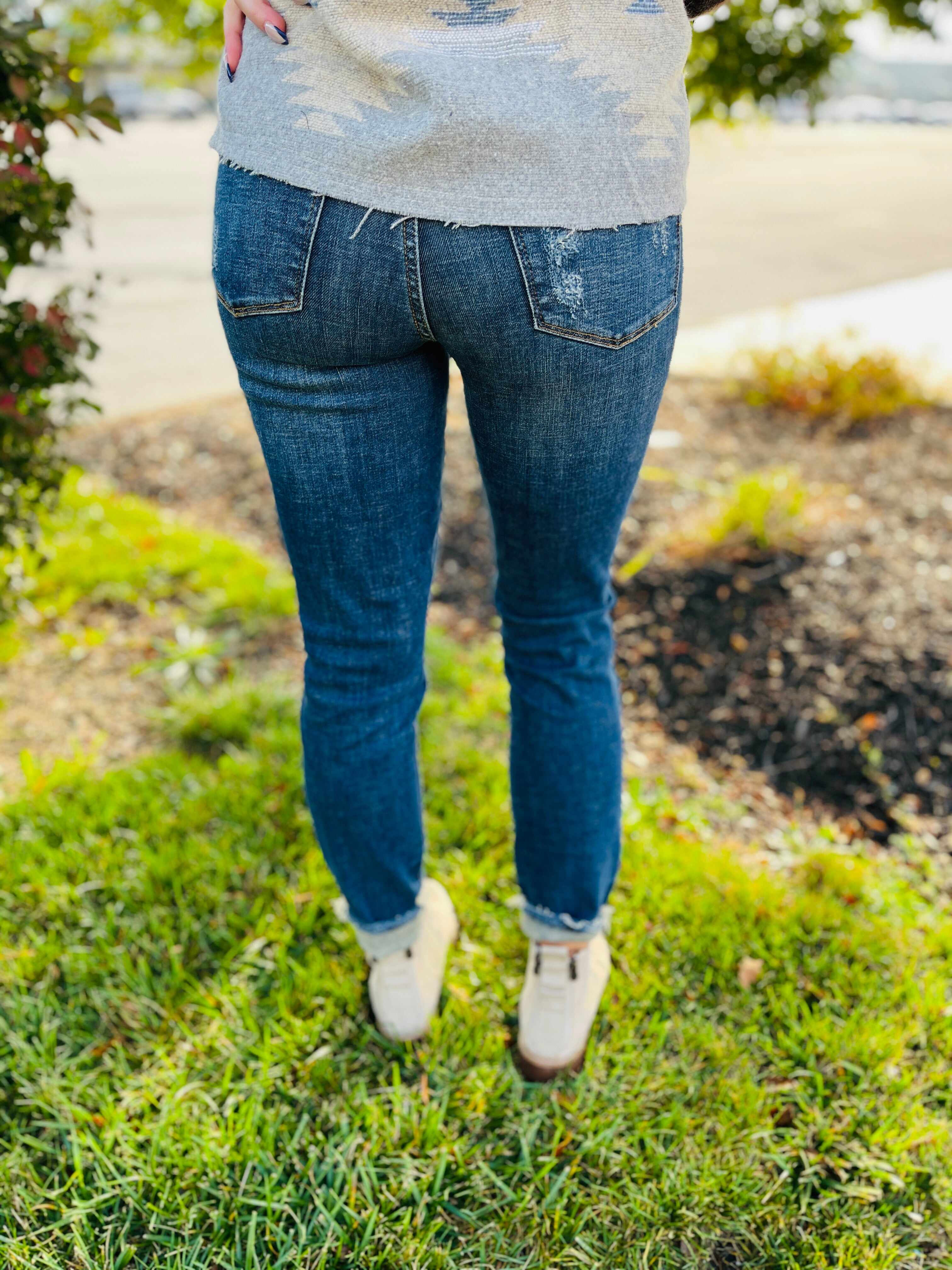 Plus/Reg Kick Off Your Boots Relaxed Fit Jeans