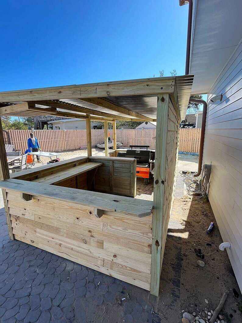 Yard Bars - The Spanish Arch by Taverns-To-Go