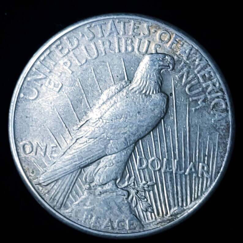 1923 S  Silver Peace Dollar !  XF/ AU - Key date Lot#  133