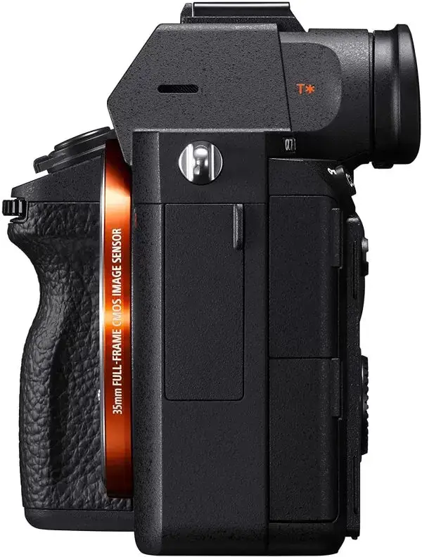 Sony a7R III Mirrorless Camera: 42.4MP Full Frame High Resolution Interchangeable Lens Digital Camera with Front End LSI Image Processor, 4K HDR Video and 3