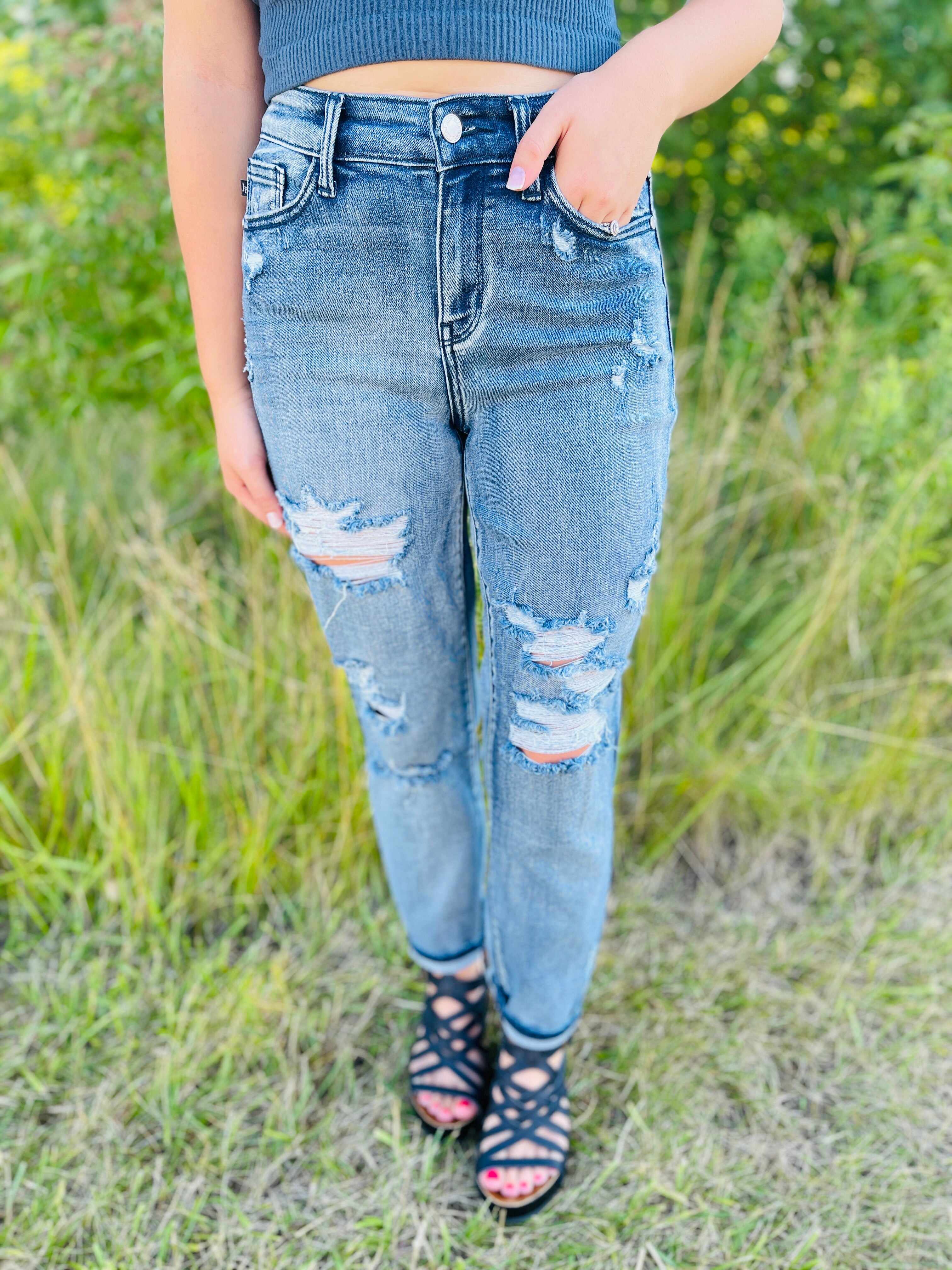 Plus/Reg Grainy Goddess Boyfriend Jeans