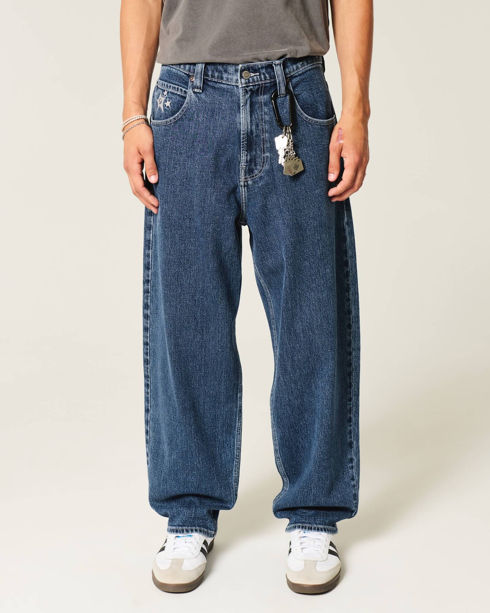 Medium Wash Skater Baggy Jeans