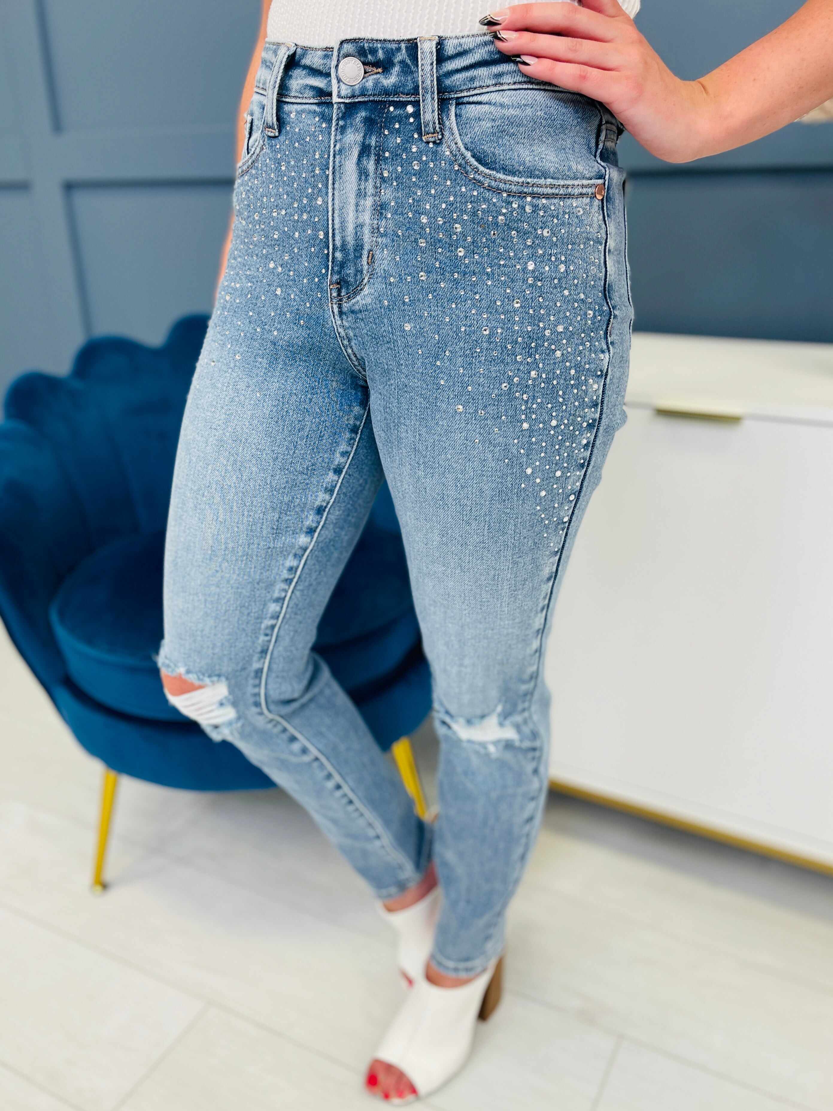 REG/CURVY Shine Bright Like a Diamond Rhinestone Straight Jeans