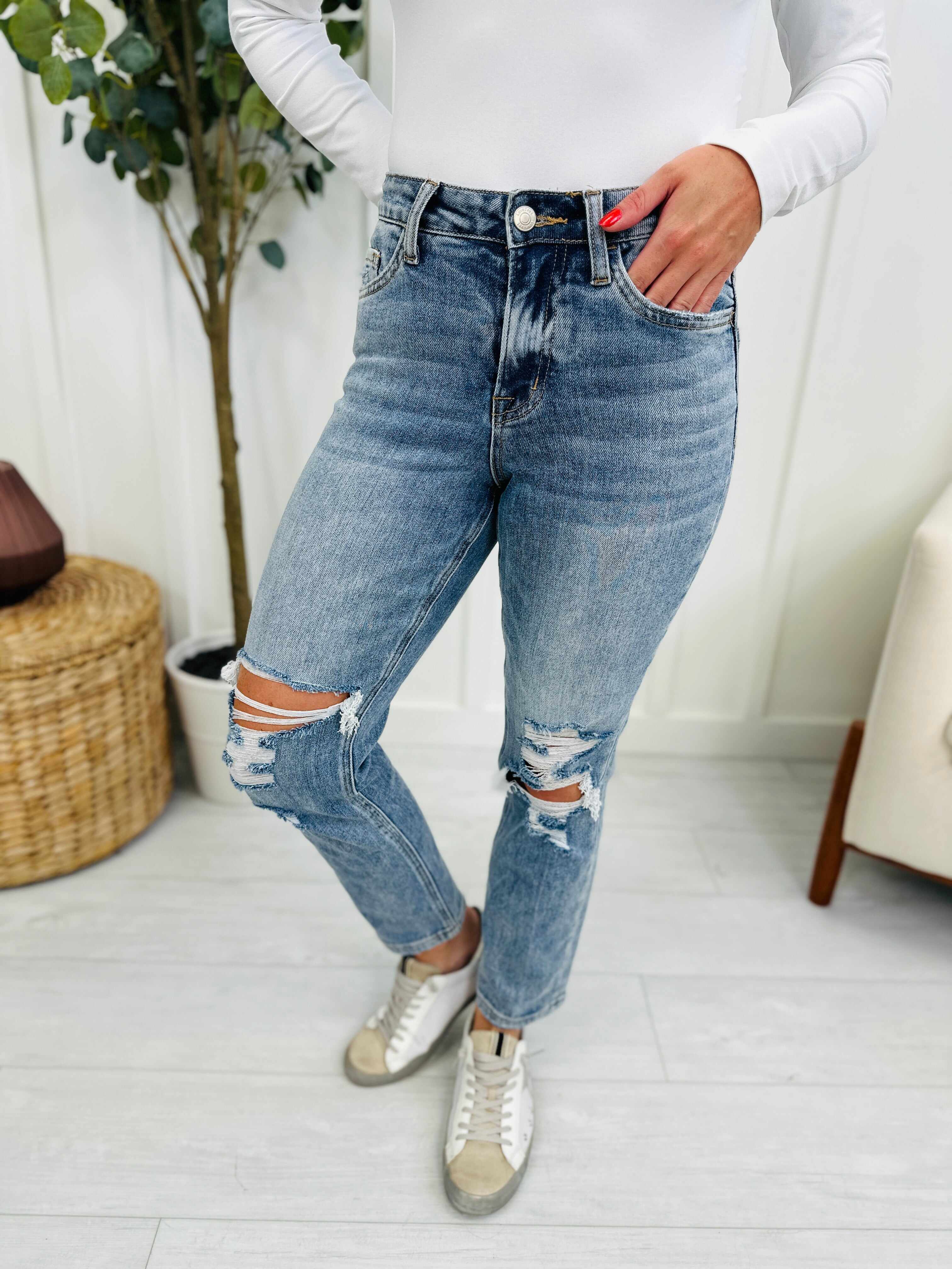 Lovervet REG/CURVY Don't Crop Me Cropped Straight Jeans
