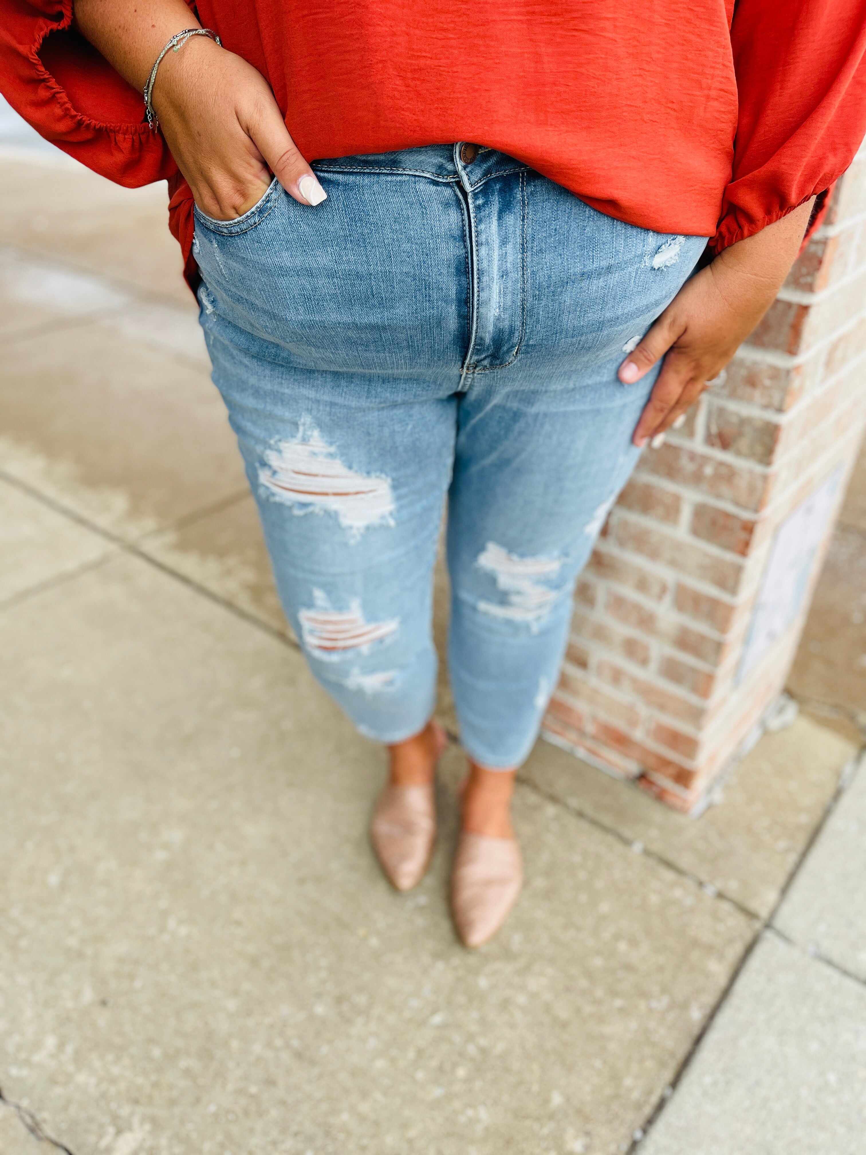 Plus/Reg Don’t Be Distressed Boyfriend Jeans