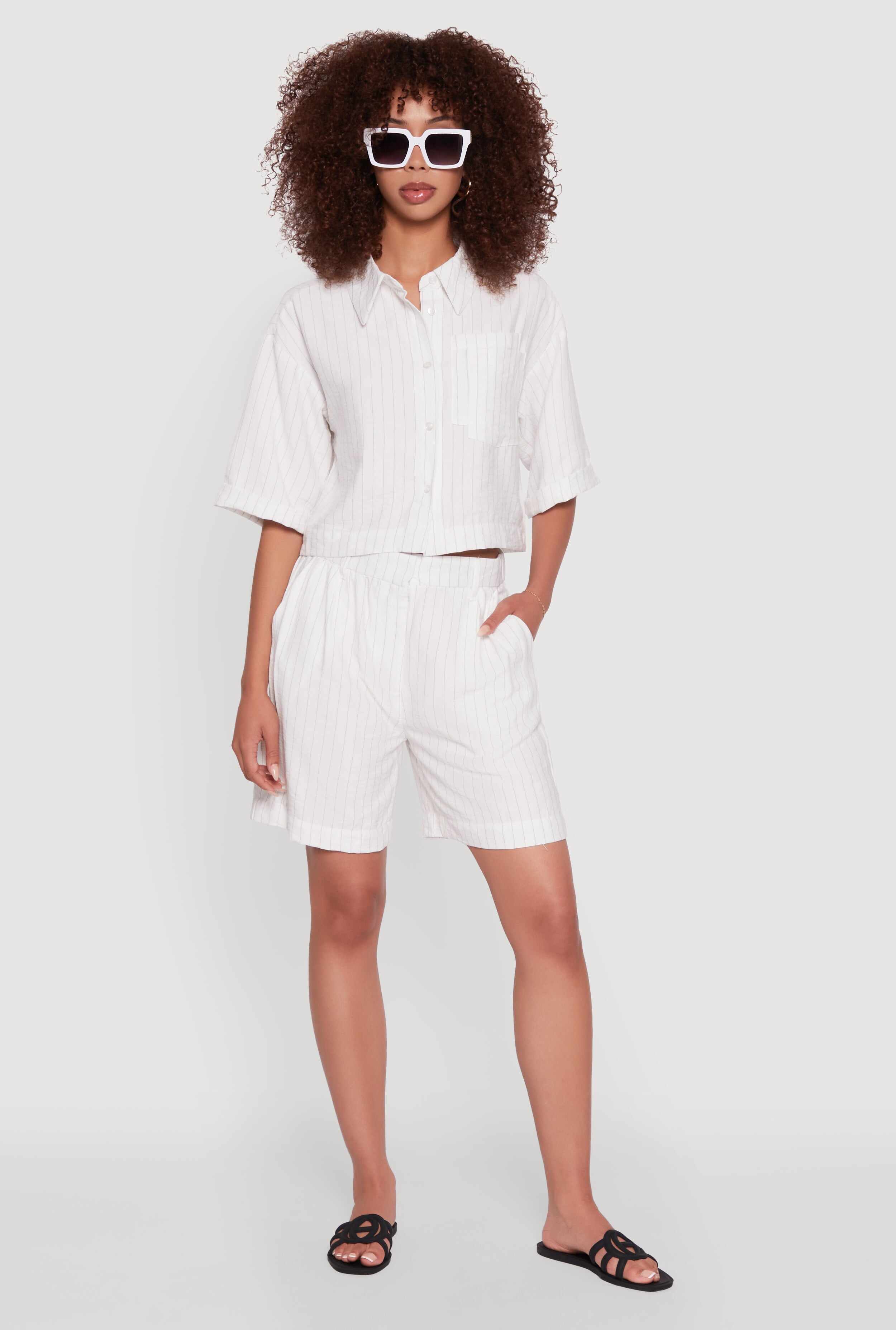 Trendy High Waisted Pinstripe Crepe Knit Shorts