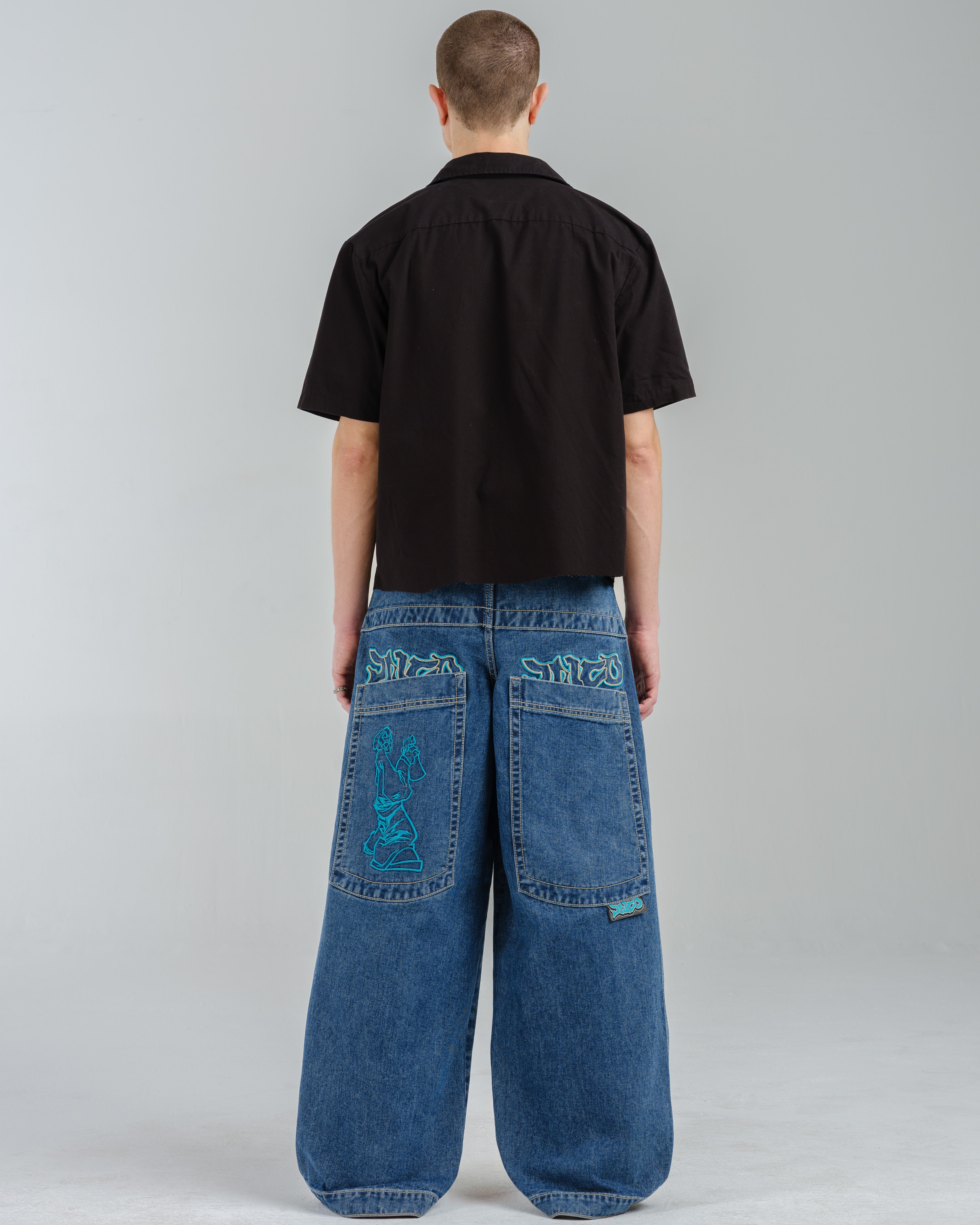 Artistical Uprising. 26