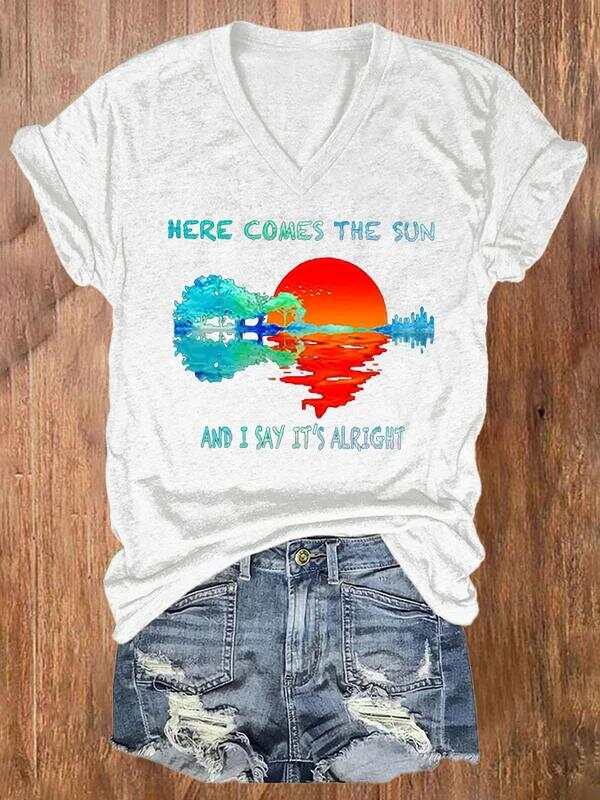 Here Comes The Sun And I Say It's Alright Art Casual T-shirt