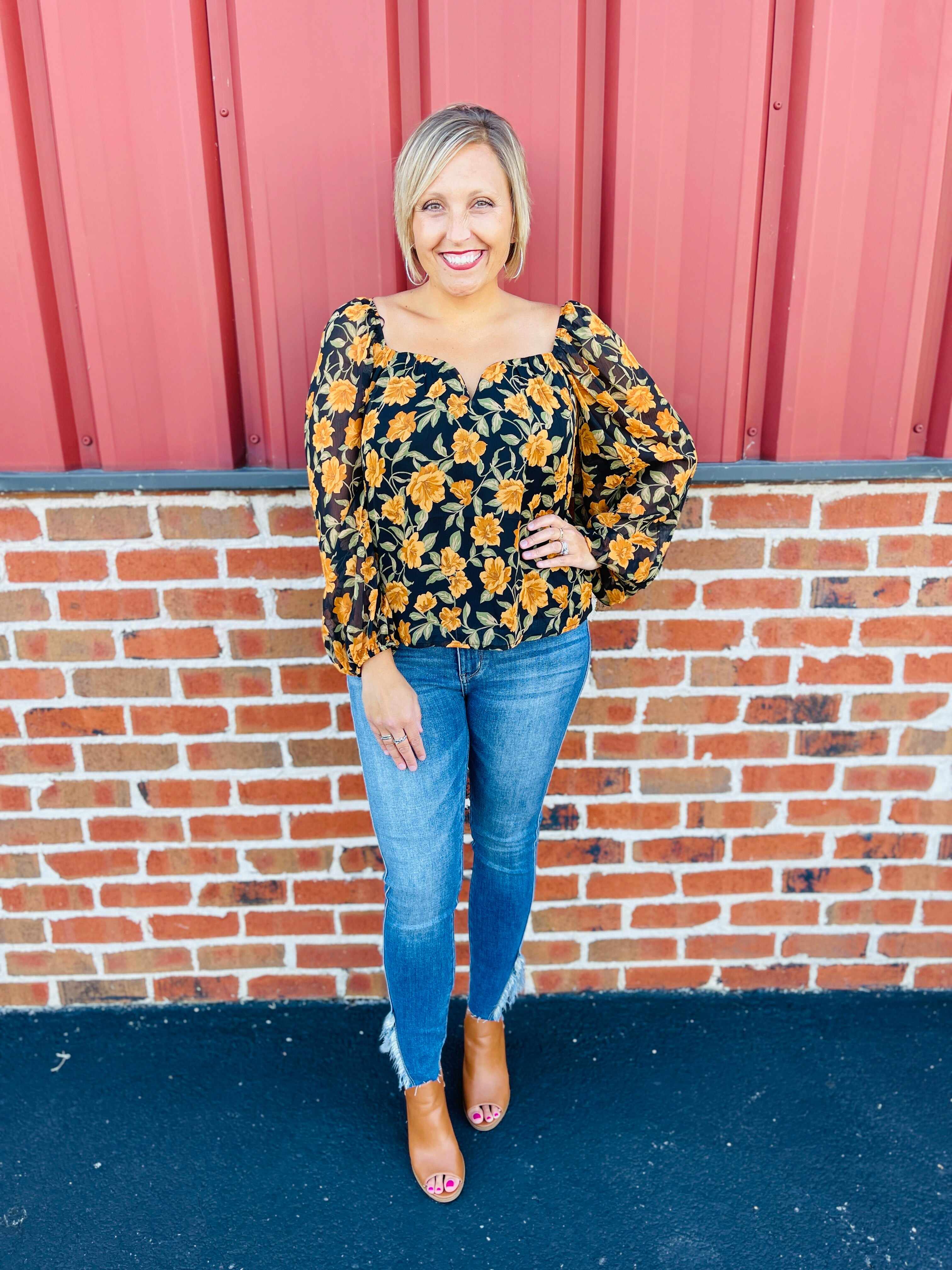 Plus/Reg Slay The Fray Hem Skinny Jeans