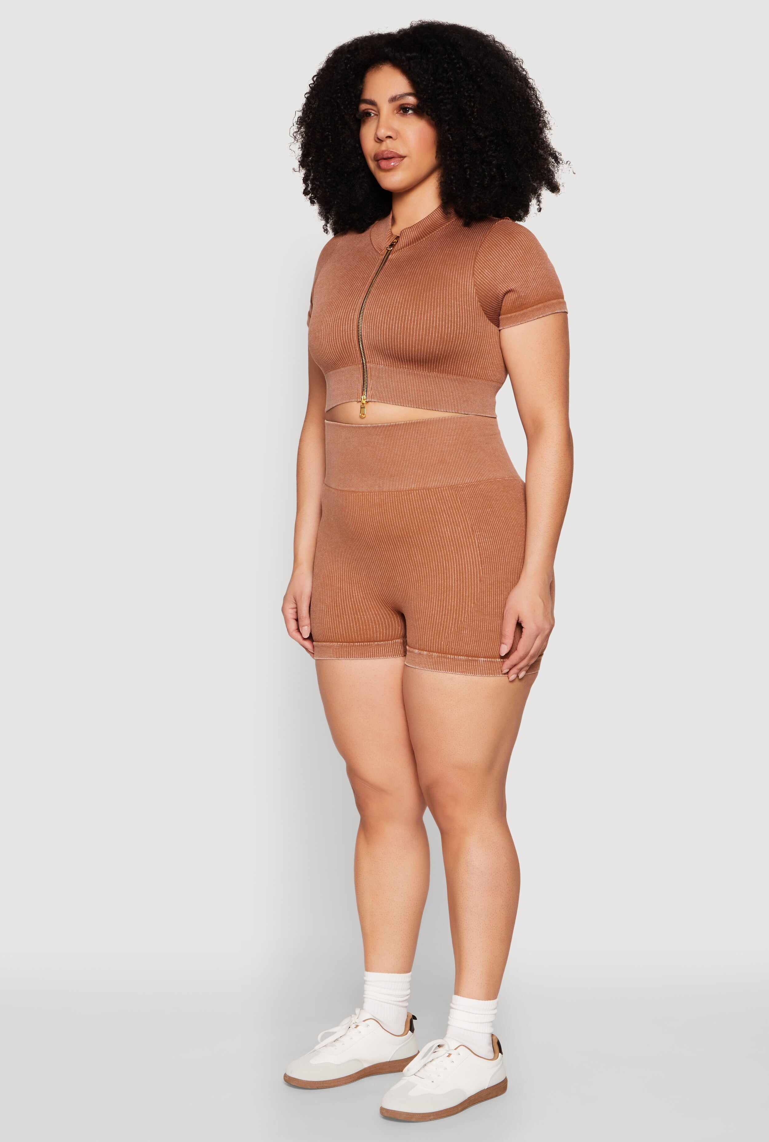 Plus Size Daisy Mineral Wash Seamless Zip Front Top
