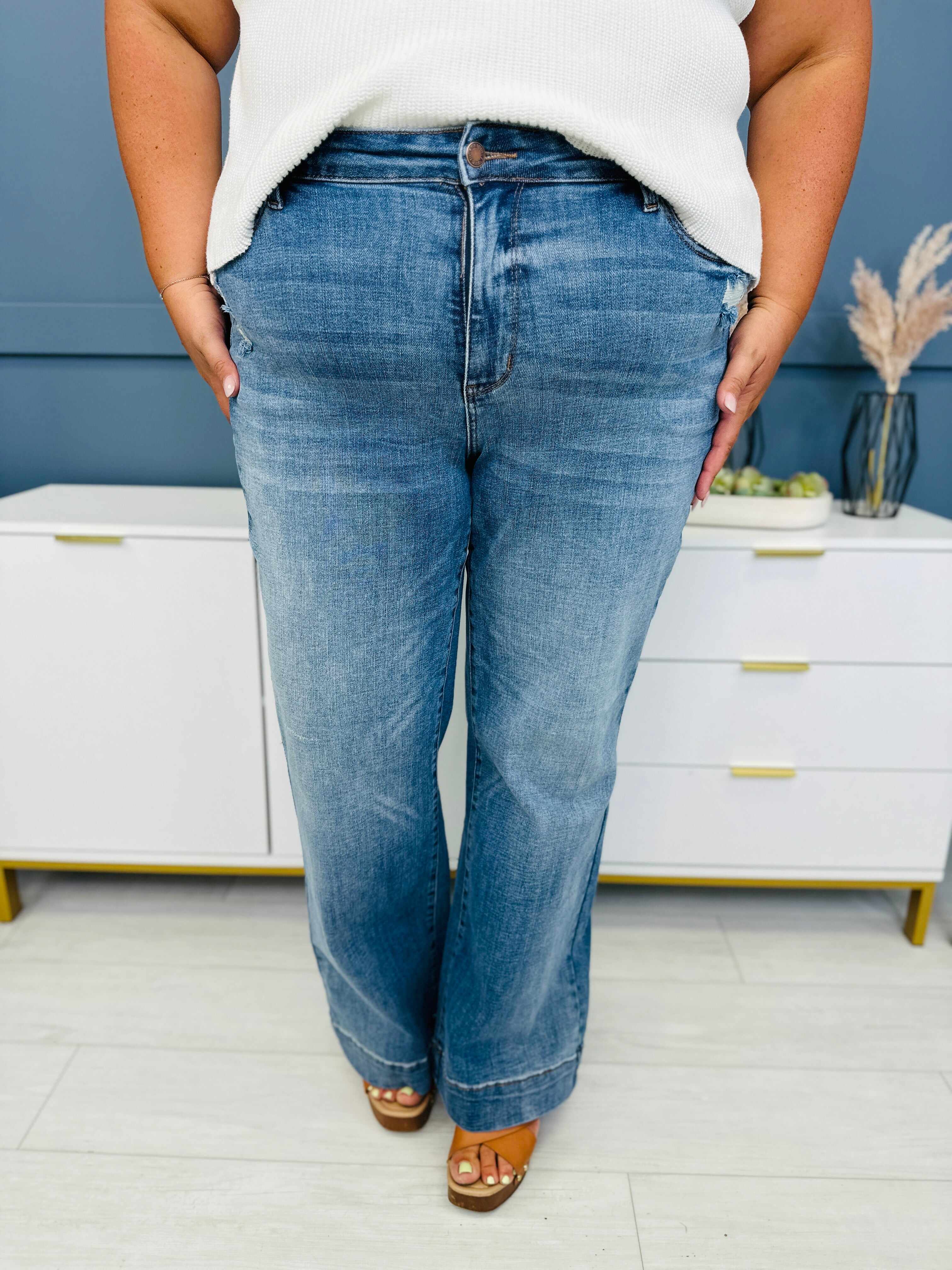 REG/CURVY Need You Now Wide Leg Trouser