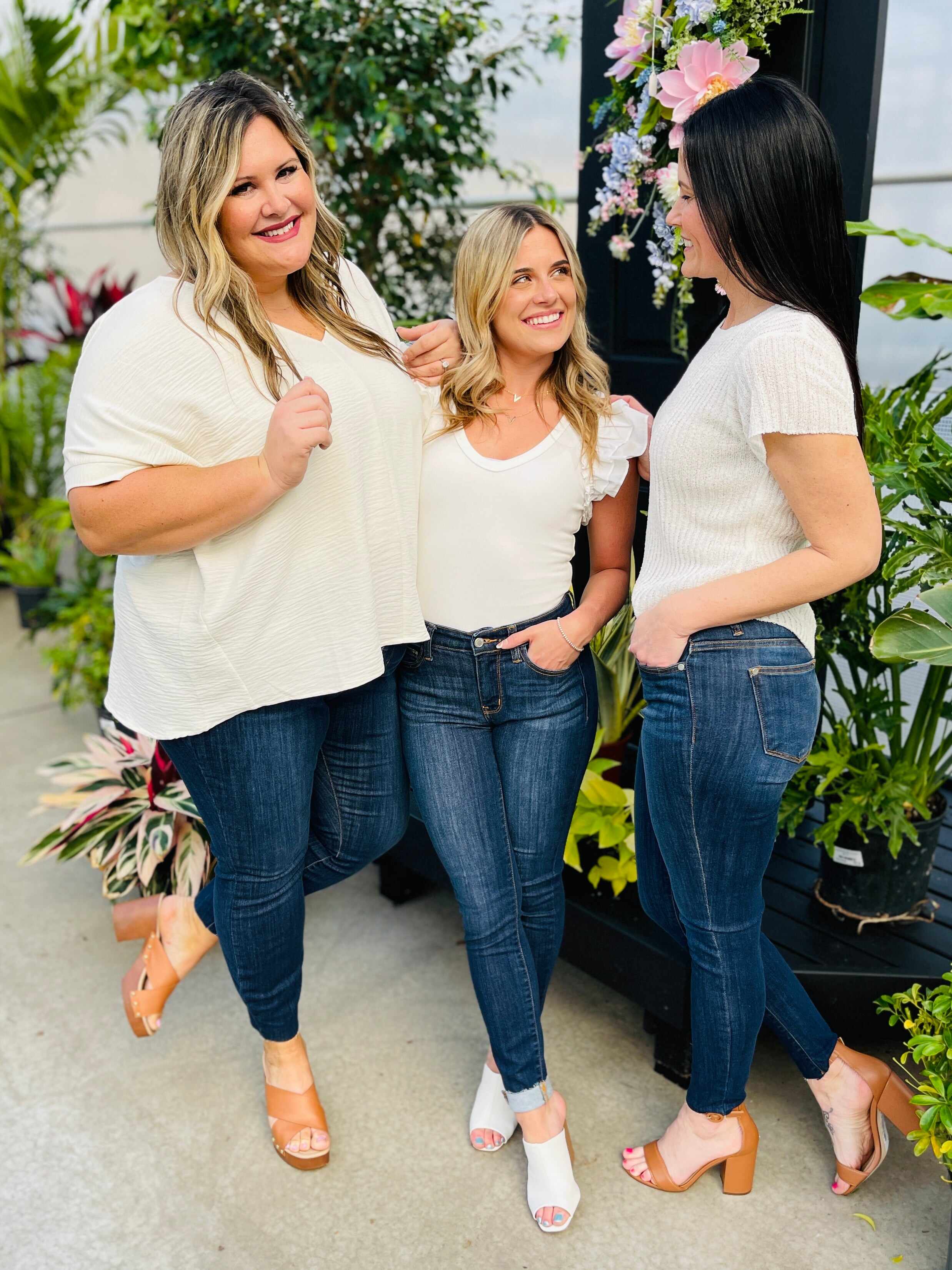 FIFTH RESTOCK! BEST SELLER!  Mid Rise REG/CURVY Work For The Weekend Skinny Jeans
