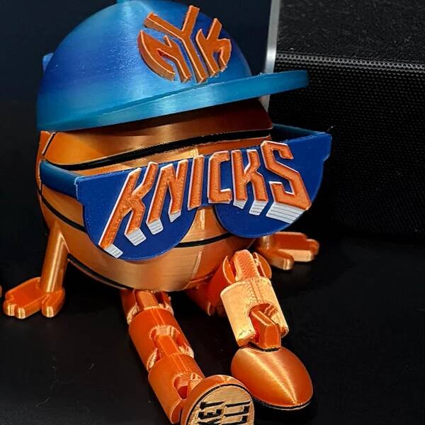 Basketball NY Figurine with Magnetic Hat and Hidden Storage