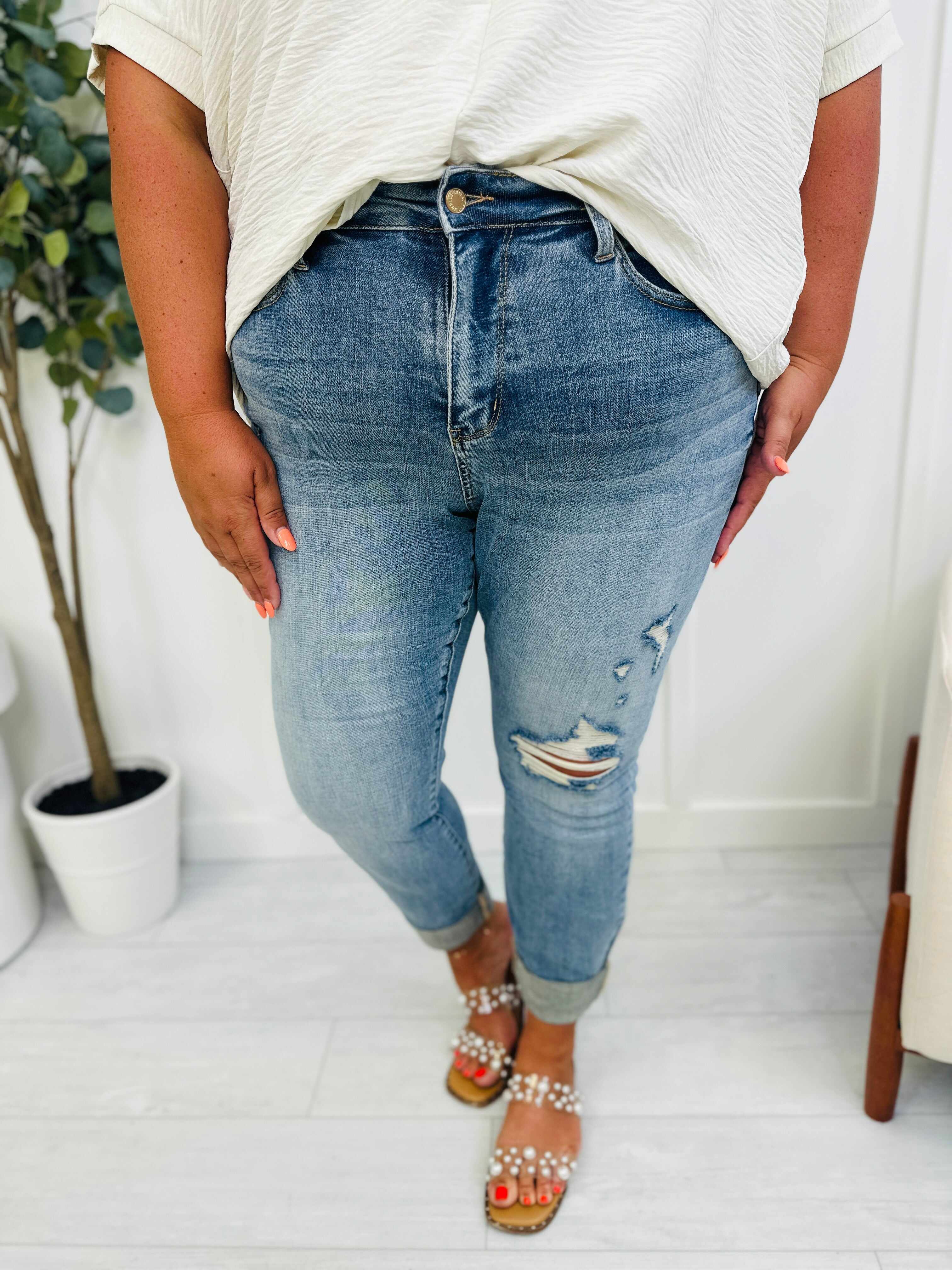 REG/CURVY Long Lost Boyfriend Mid Rise Long Inseam Boyfriend Jeans
