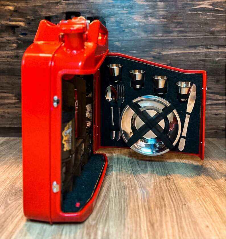 20 L Metal Red Jerry Can Mini Bar, Metal Mini Bar With Wood Inside With Picnic Set, Custom Fuel Bar, Valenetine's Day Gift, Gift for Him