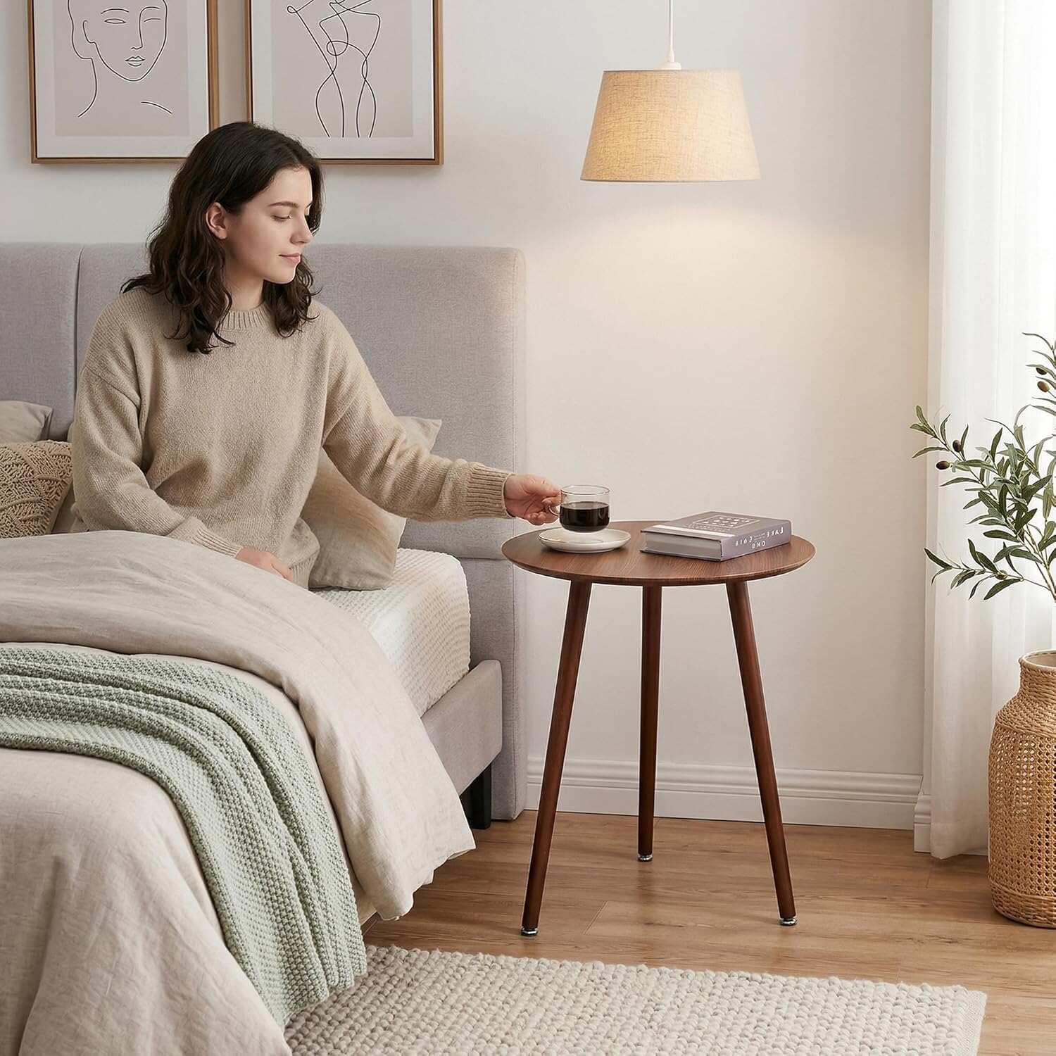 VECELO Round Wooden Side End Table with Adjustable Foot for Indoor Outdoor