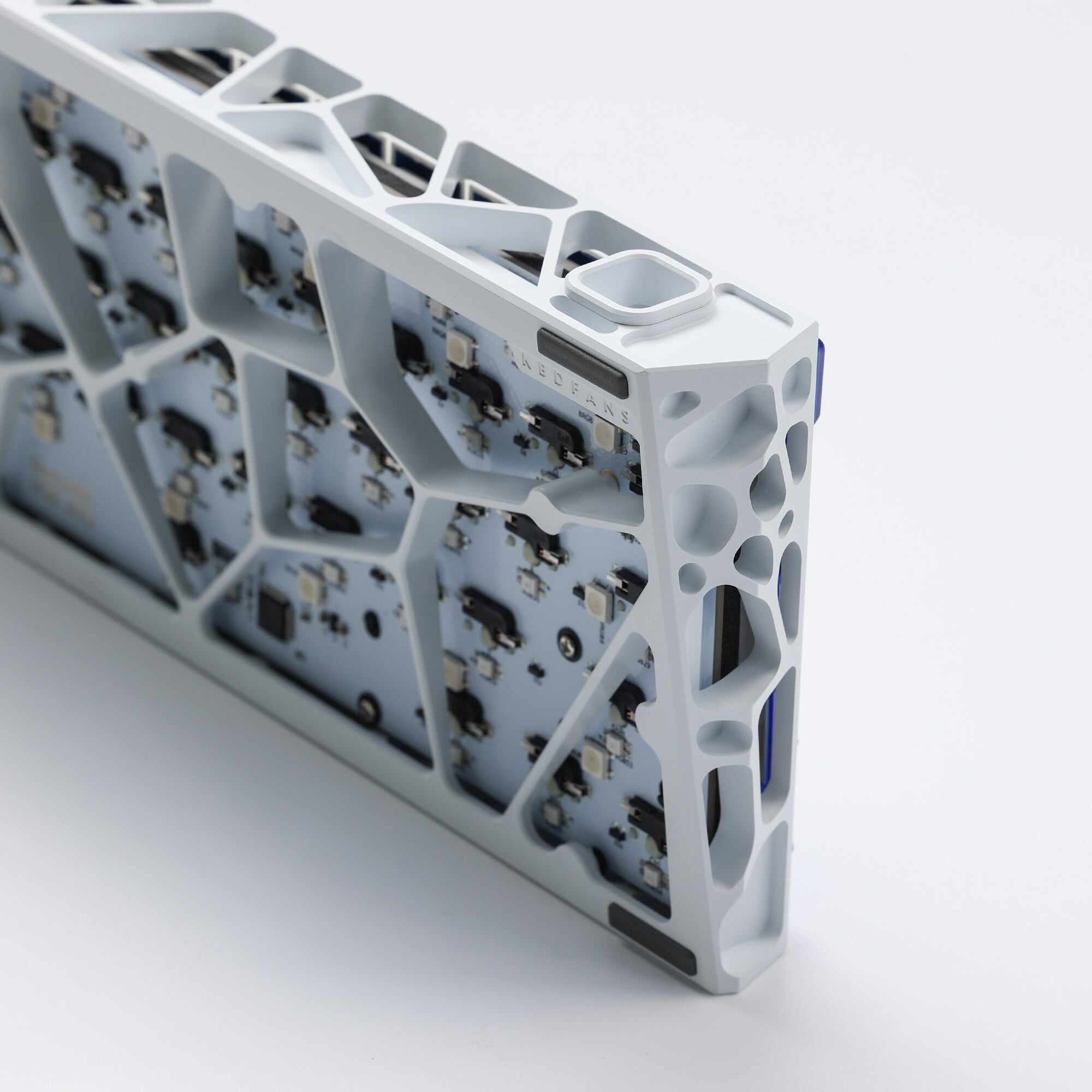 Ready to use Holy60 Keyboard with PBTfans Klein Blue R3