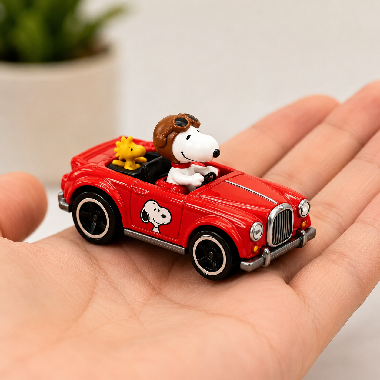 Hot Wheels Peanuts 76th Anniversary Snoopy Car