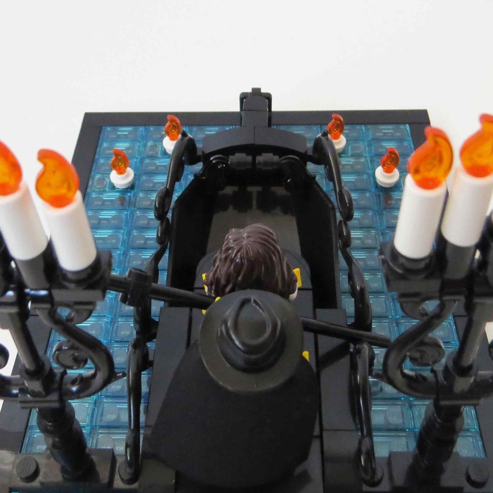 [PRE-ORDER] The Phantom of the Opera - Phantom's Boat Collector Brick Edition