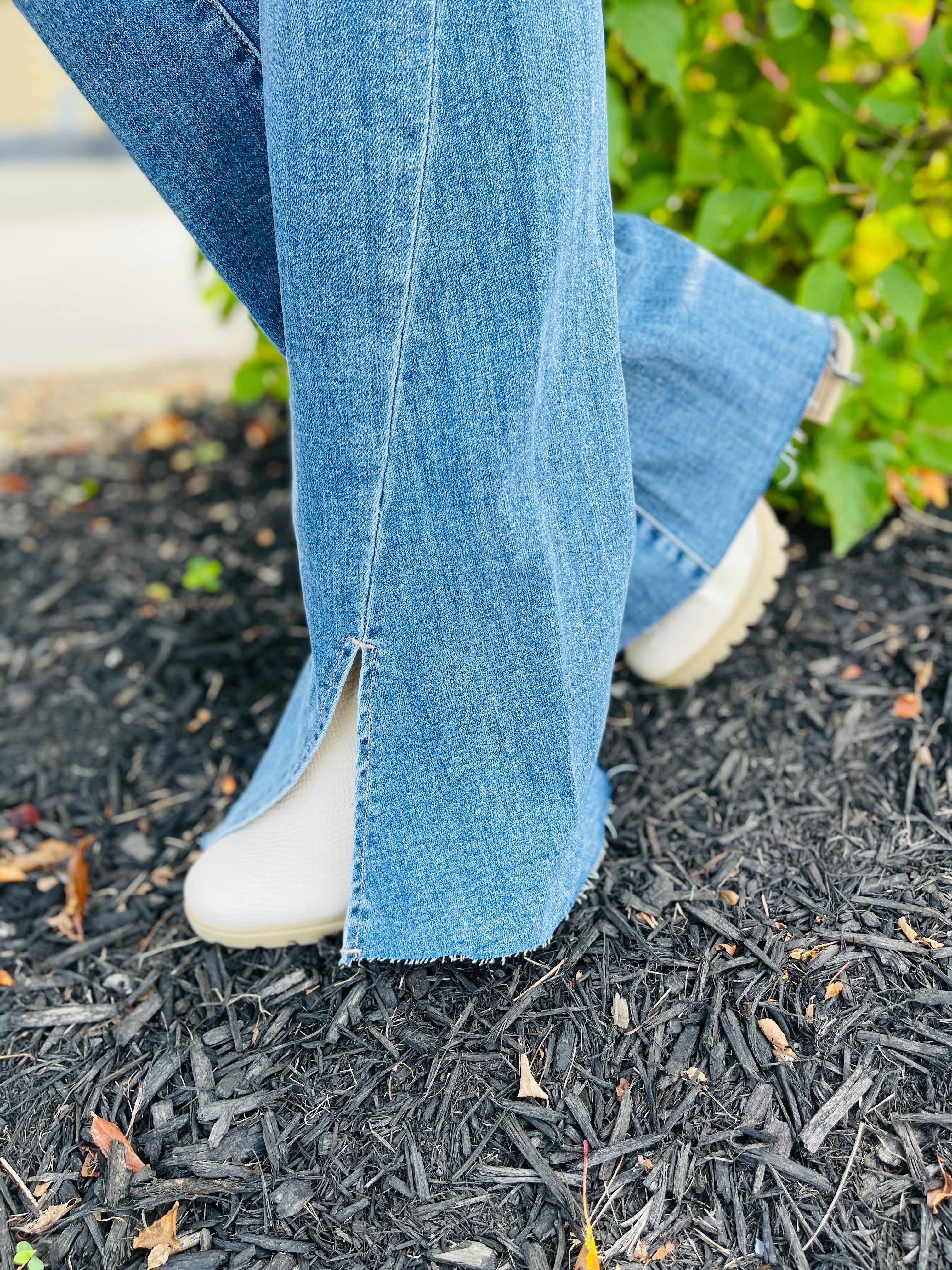 Risen Plus/Reg Hi-Rise Twist And Shout Your Love Flare Jeans