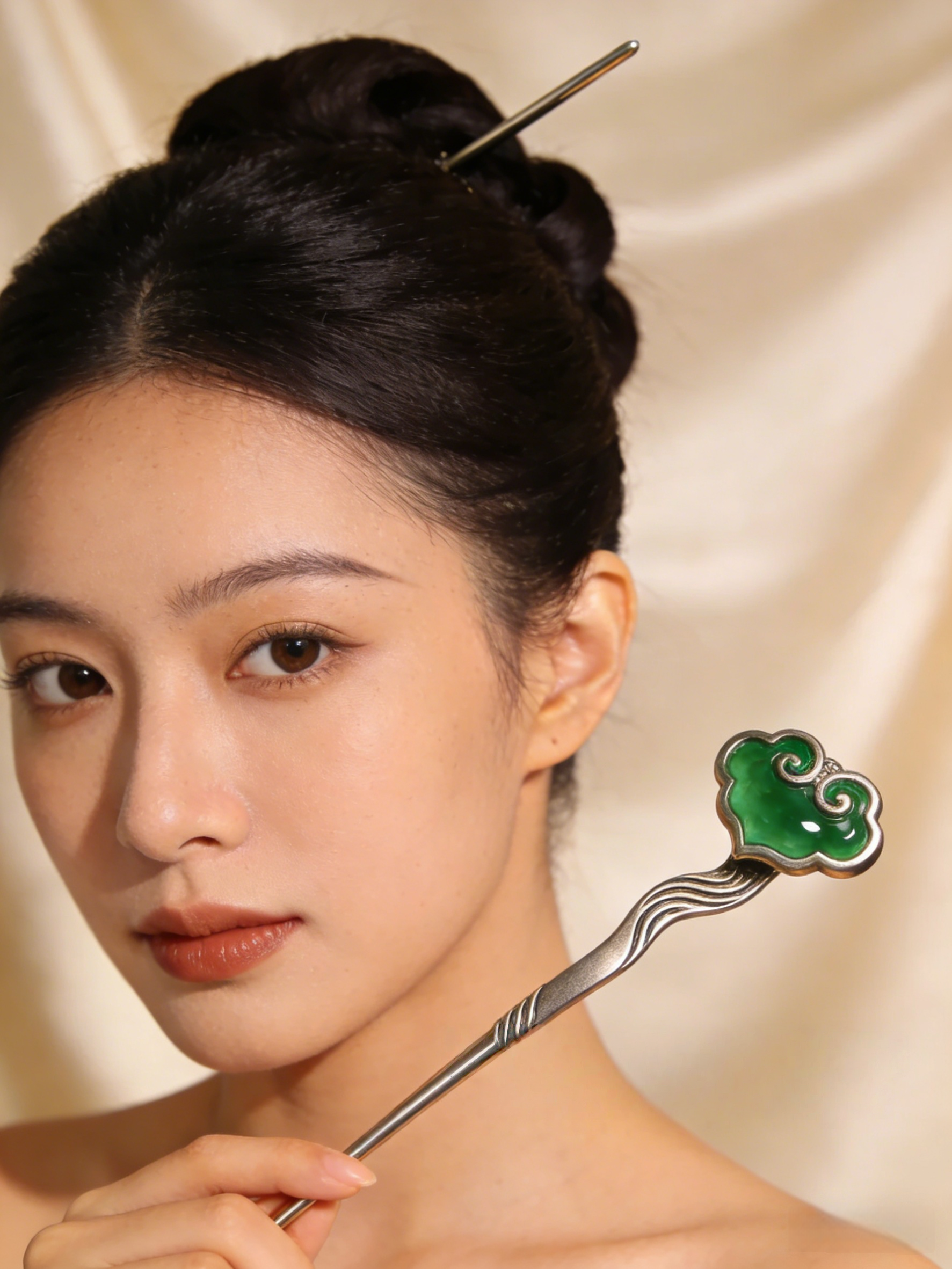 2026 New Green Stainless Steel Jade Ruyi Hairpin