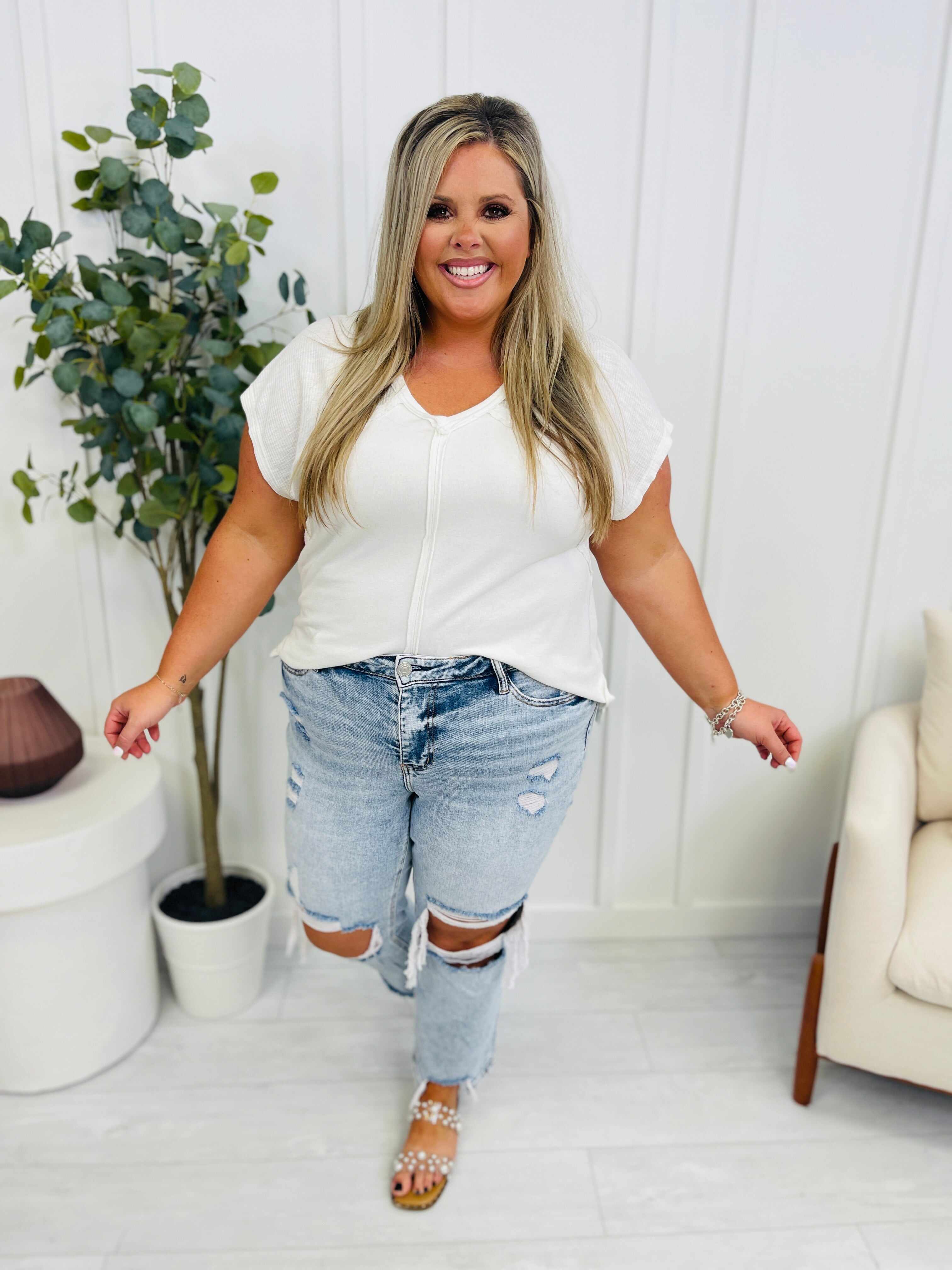 RESTOCK! Lovervet REG/CURVY You're My Lover Cropped Straight Leg Jeans