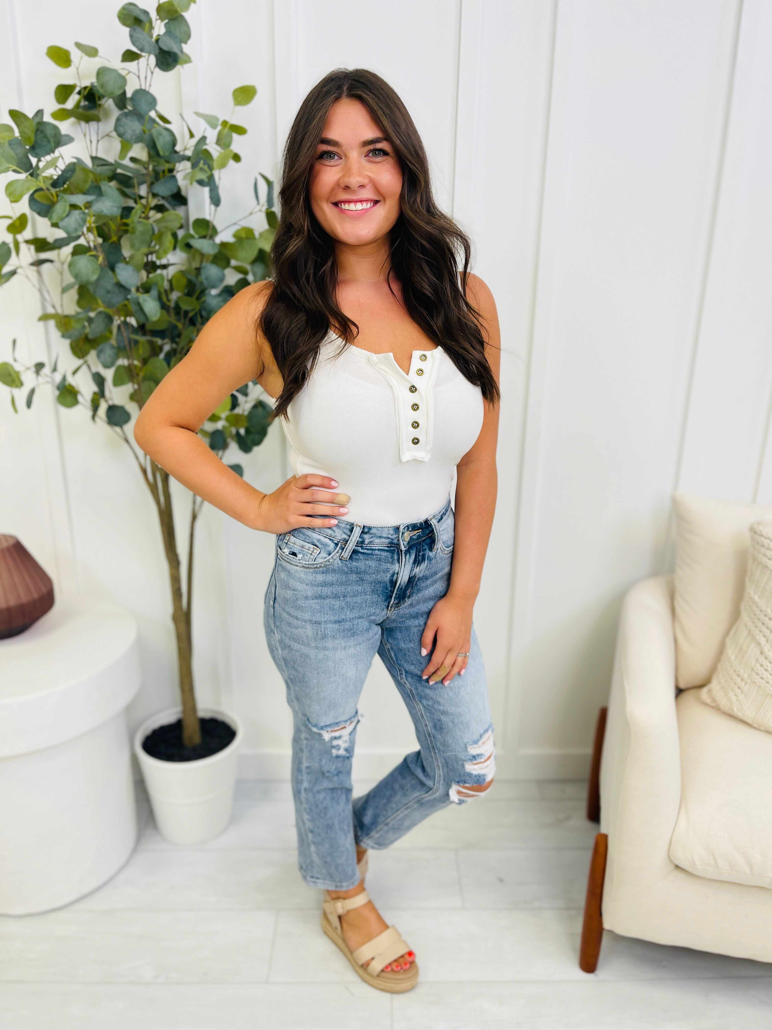 Lovervet REG/CURVY Don't Crop Me Cropped Straight Jeans