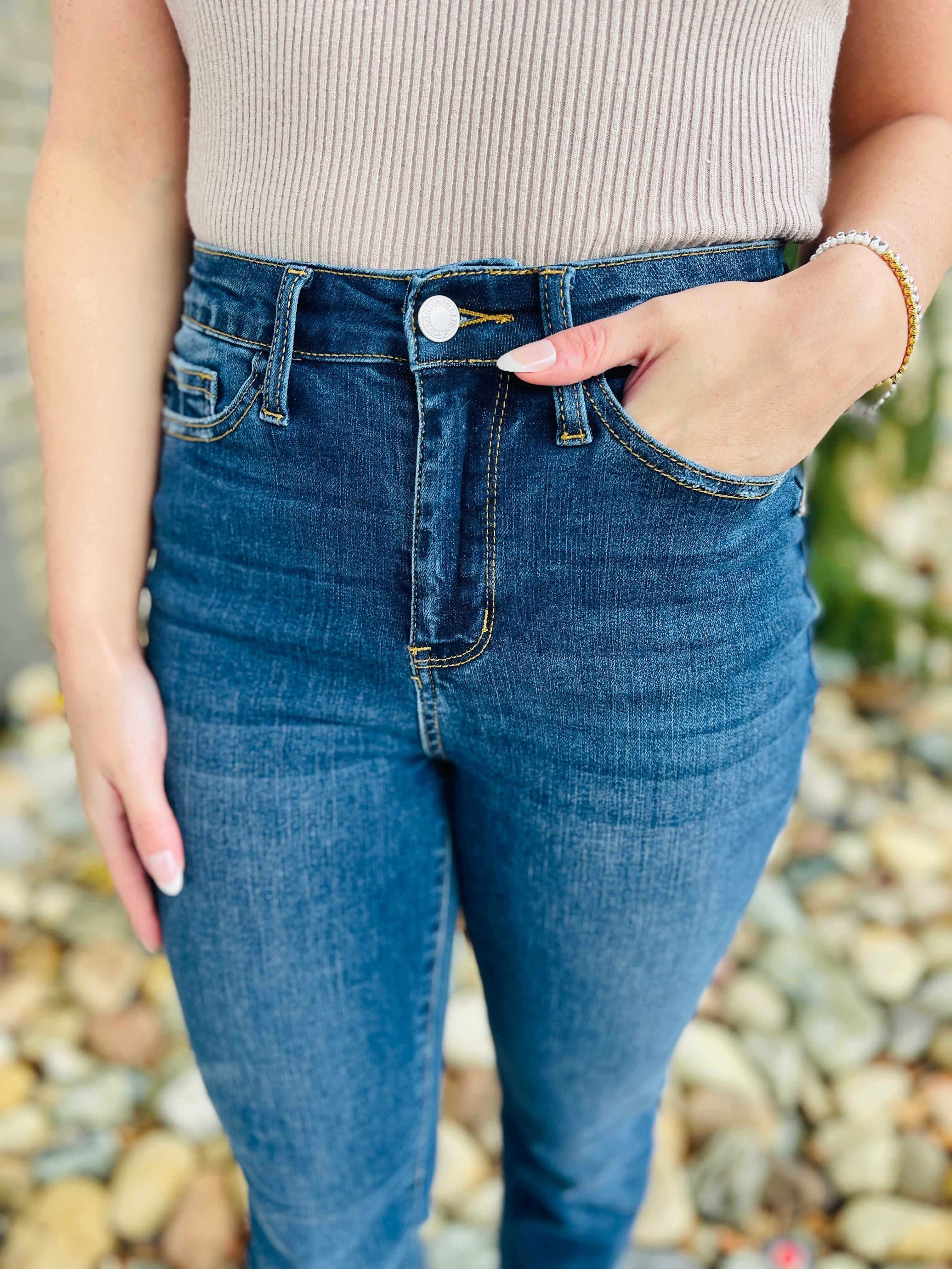 REG/CURVY The Coolest Boyfriend Jeans