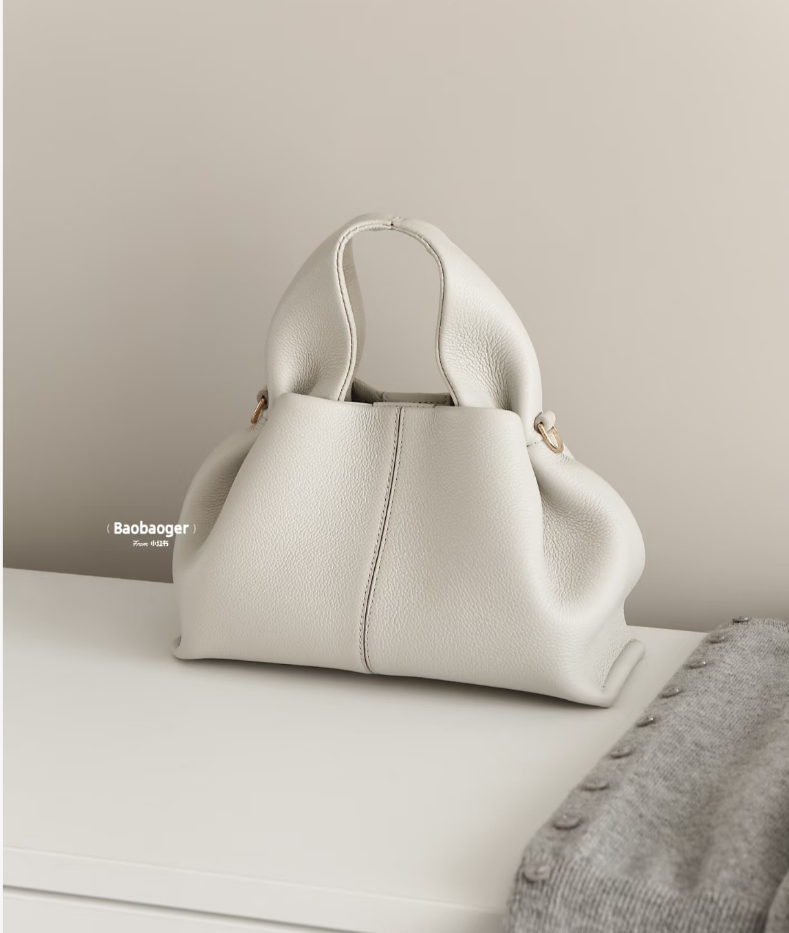 Fashionable womenbag with cowhide leather