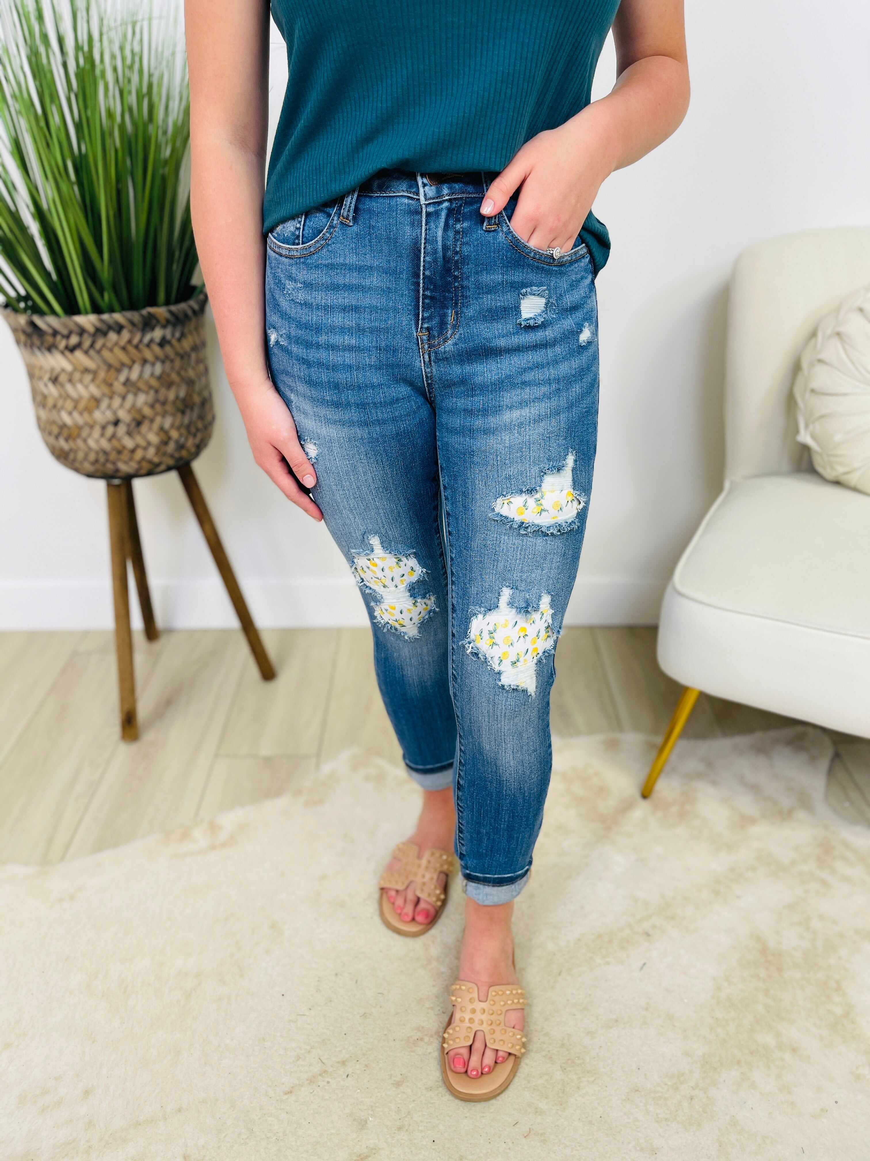 PLUS/REG You're My Main Squeeze Lemon Patch Skinny Jeans