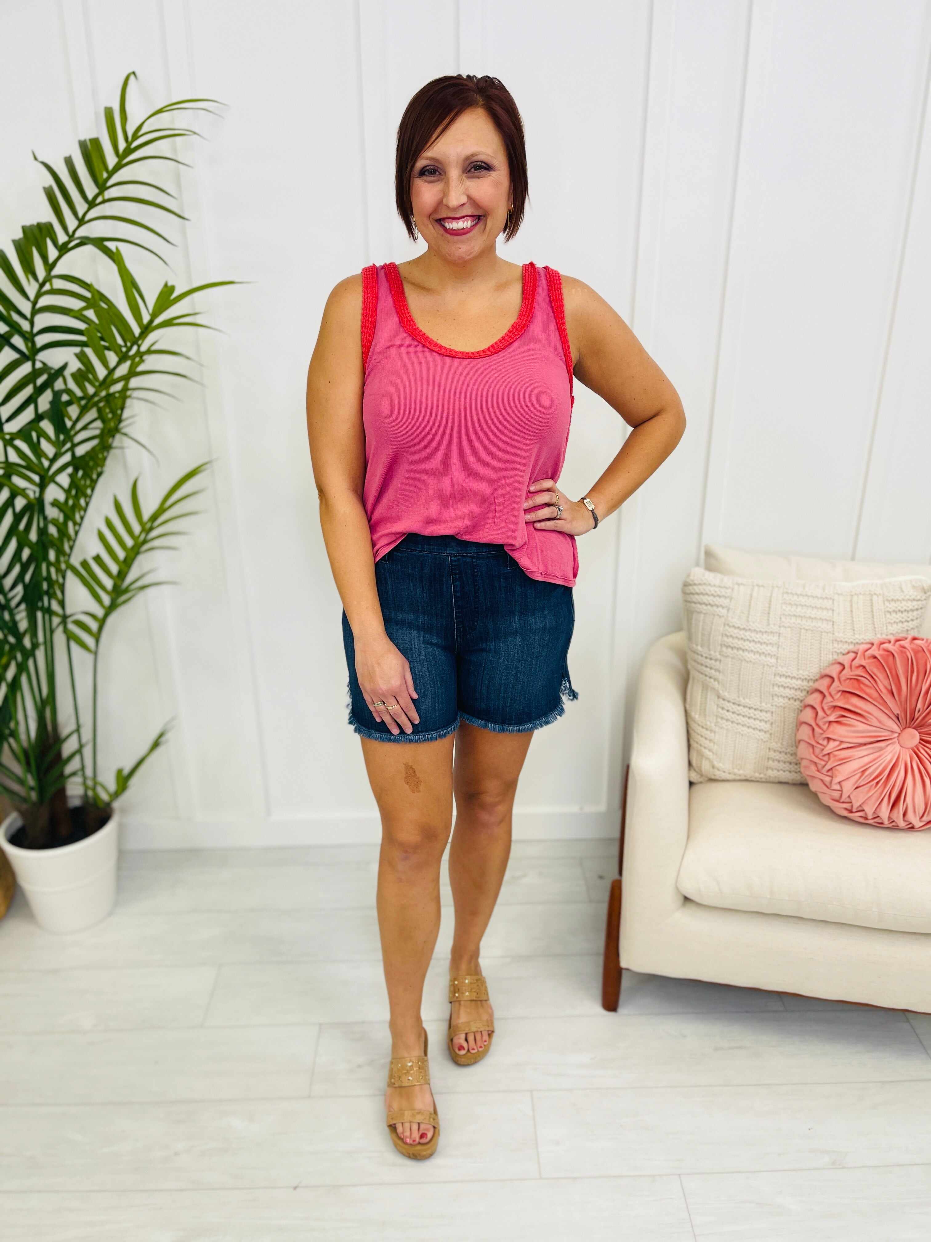REG/CURVY Pull A Fast One Pull On Mid Thigh Shorts