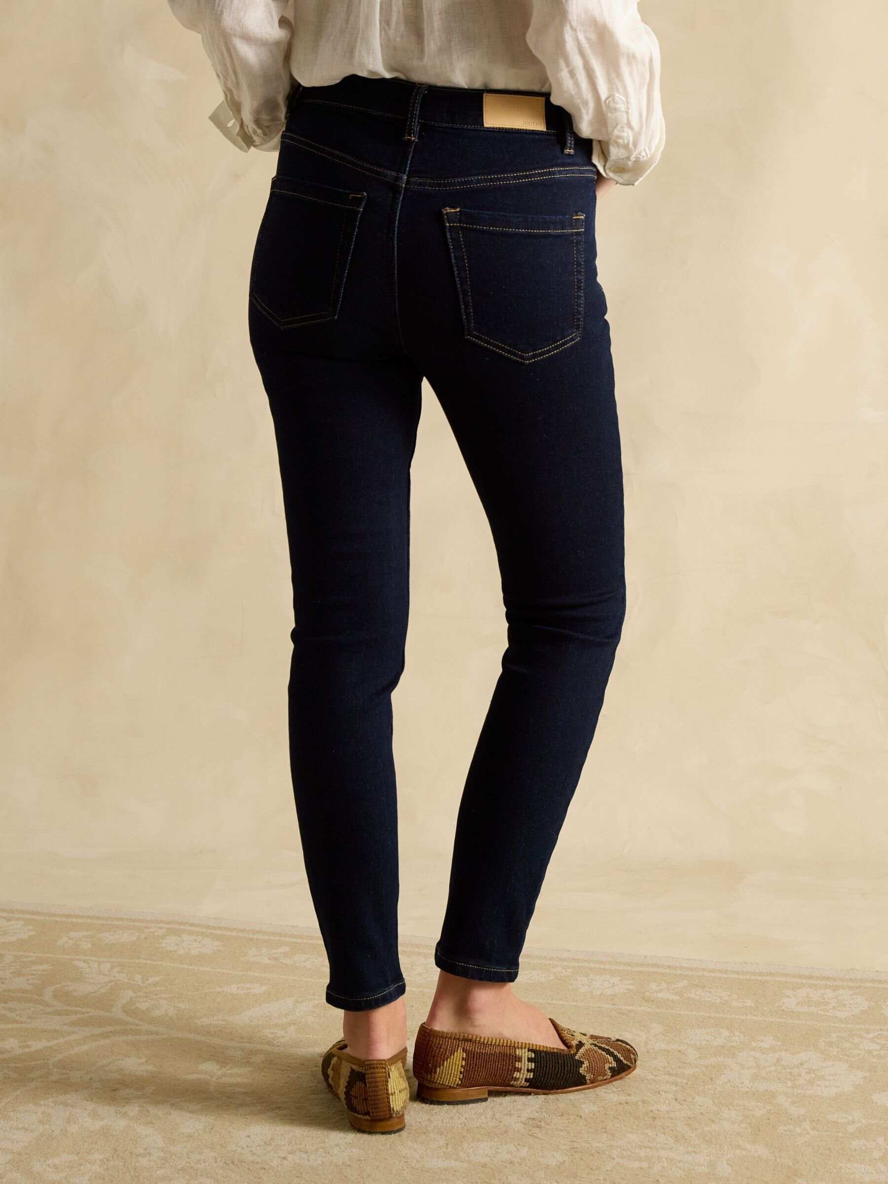 White Skinny Fit Mid Rise Jeans