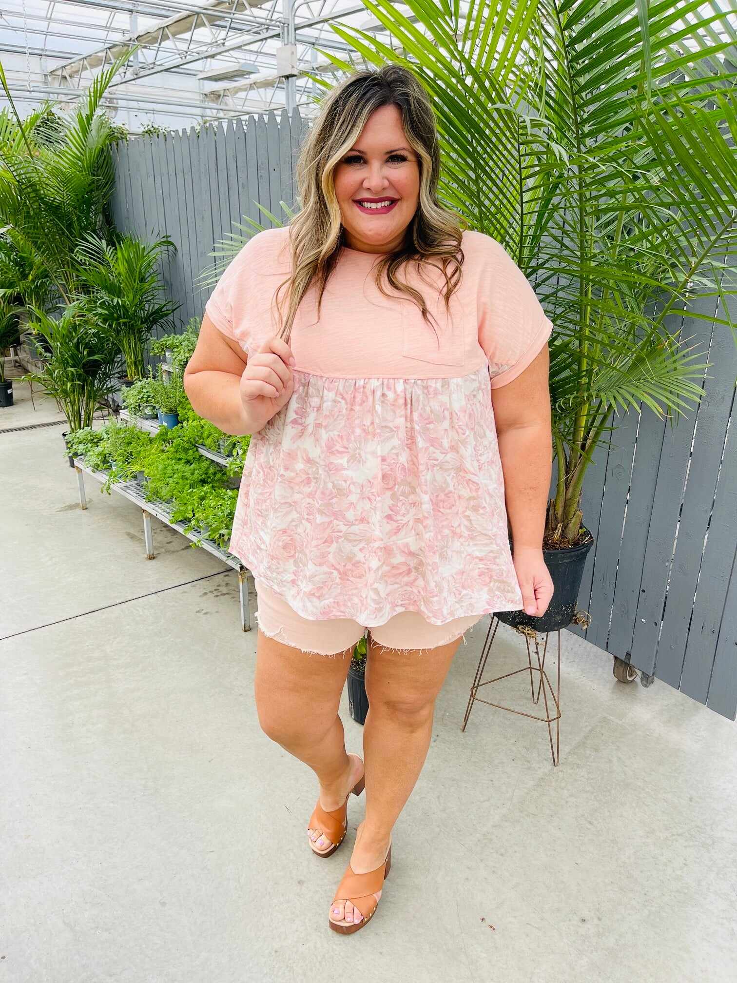 REG/CURVY Making Me Blush Shorts
