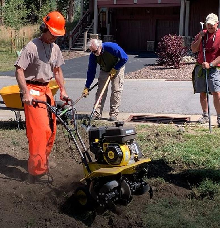 19-inch 212cc four-stroke tiller with self-propelled agricultural tires