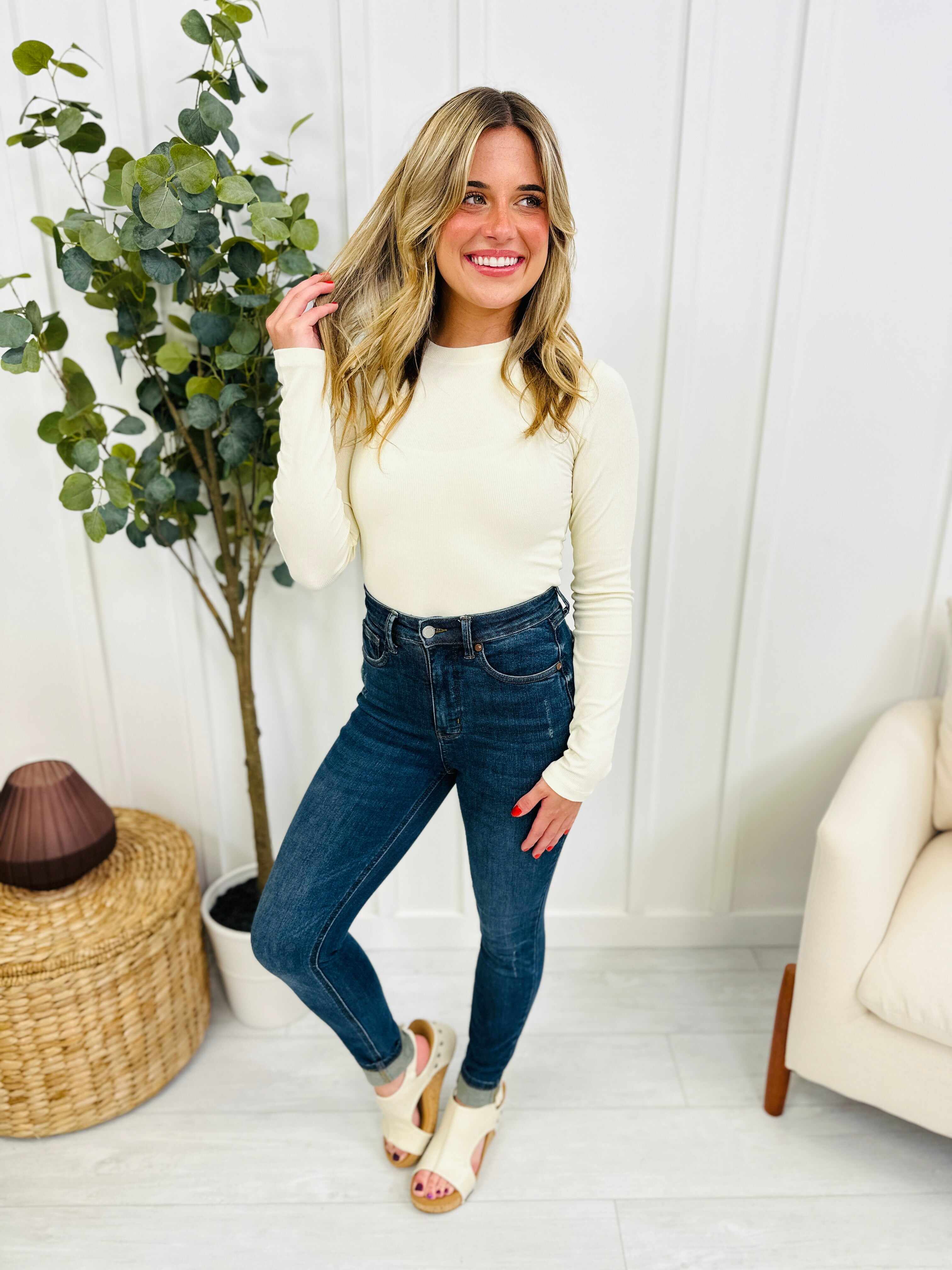REG/CURVY Triple Trouble Tummy Control and Butt Lifting Skinny Jeans