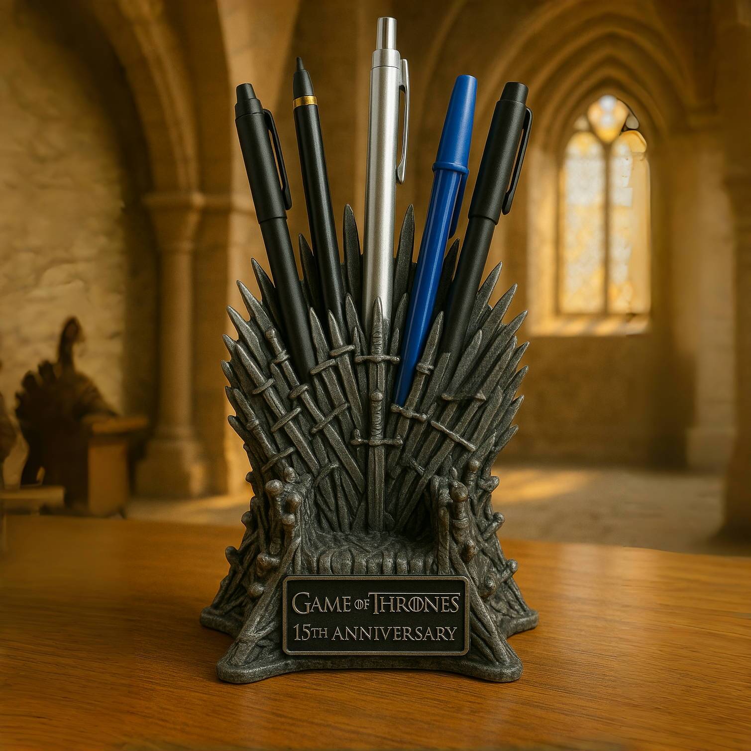 GoT 15th Anniversary Iron Throne pen holder