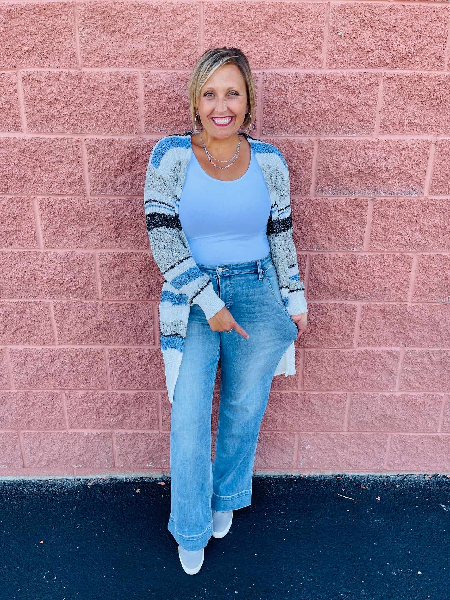 Plus/Reg Do It Again Mid-Rise Wide Leg Jeans