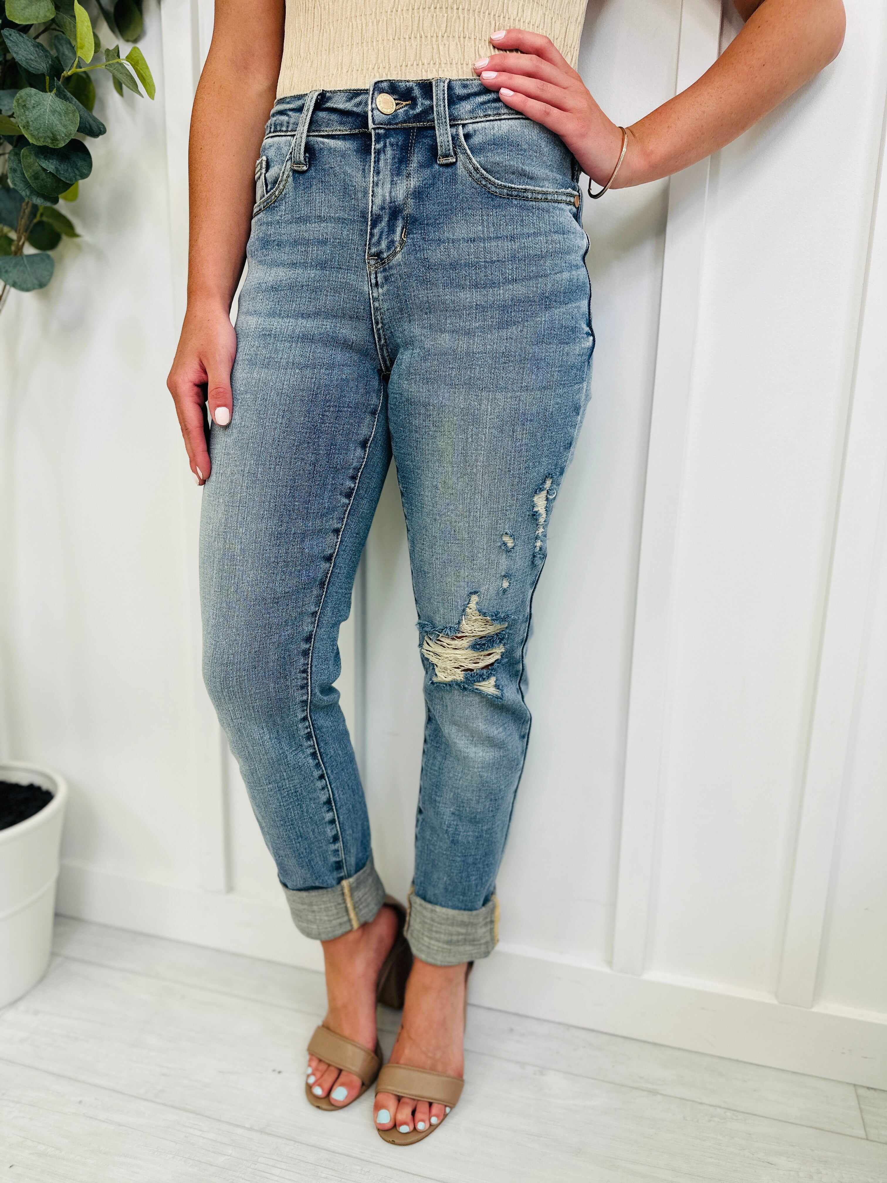 REG/CURVY Long Lost Boyfriend Mid Rise Long Inseam Boyfriend Jeans