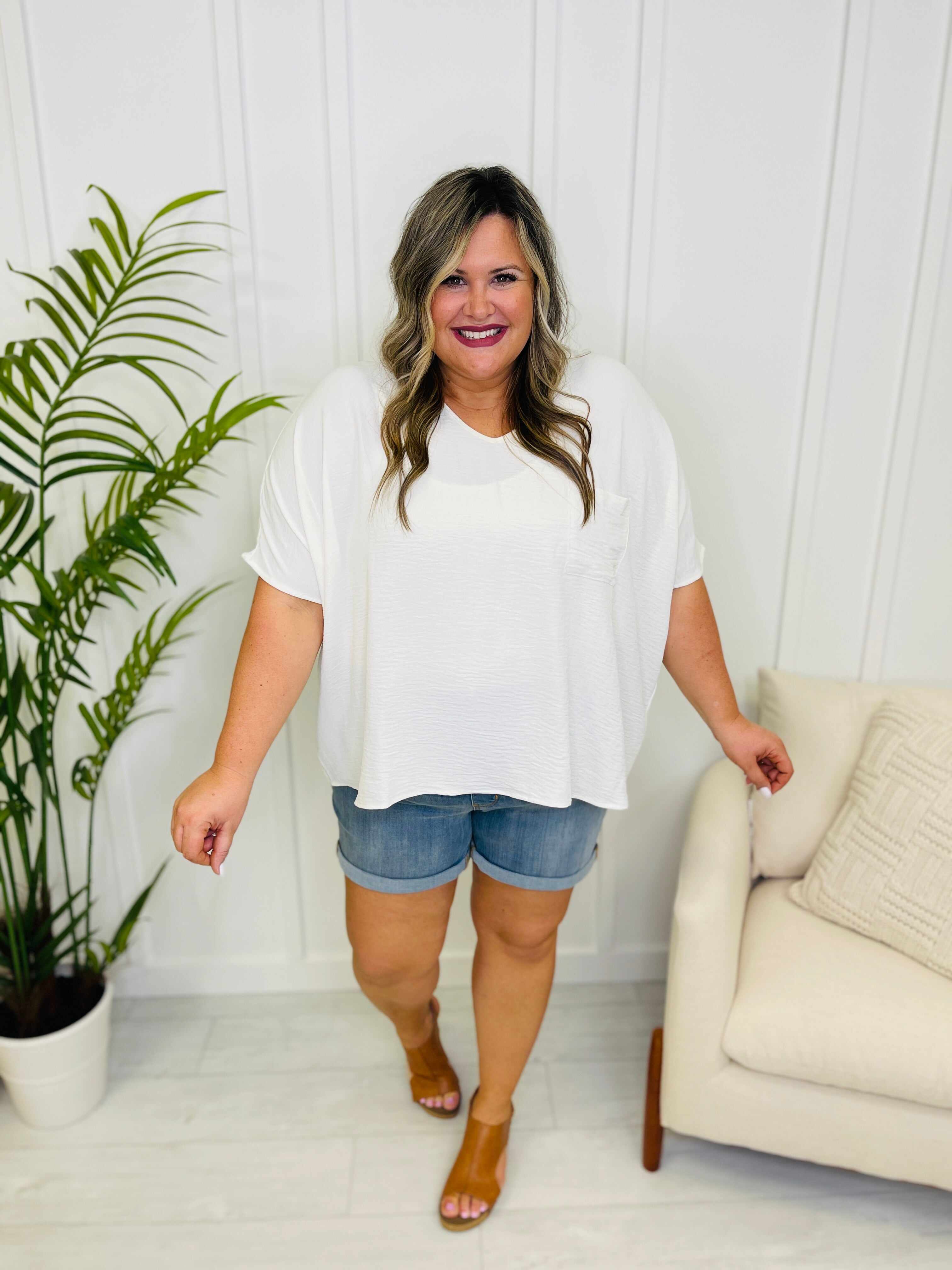 REG/CURVY Pull Ahead Pull On Elastic Waistband Shorts